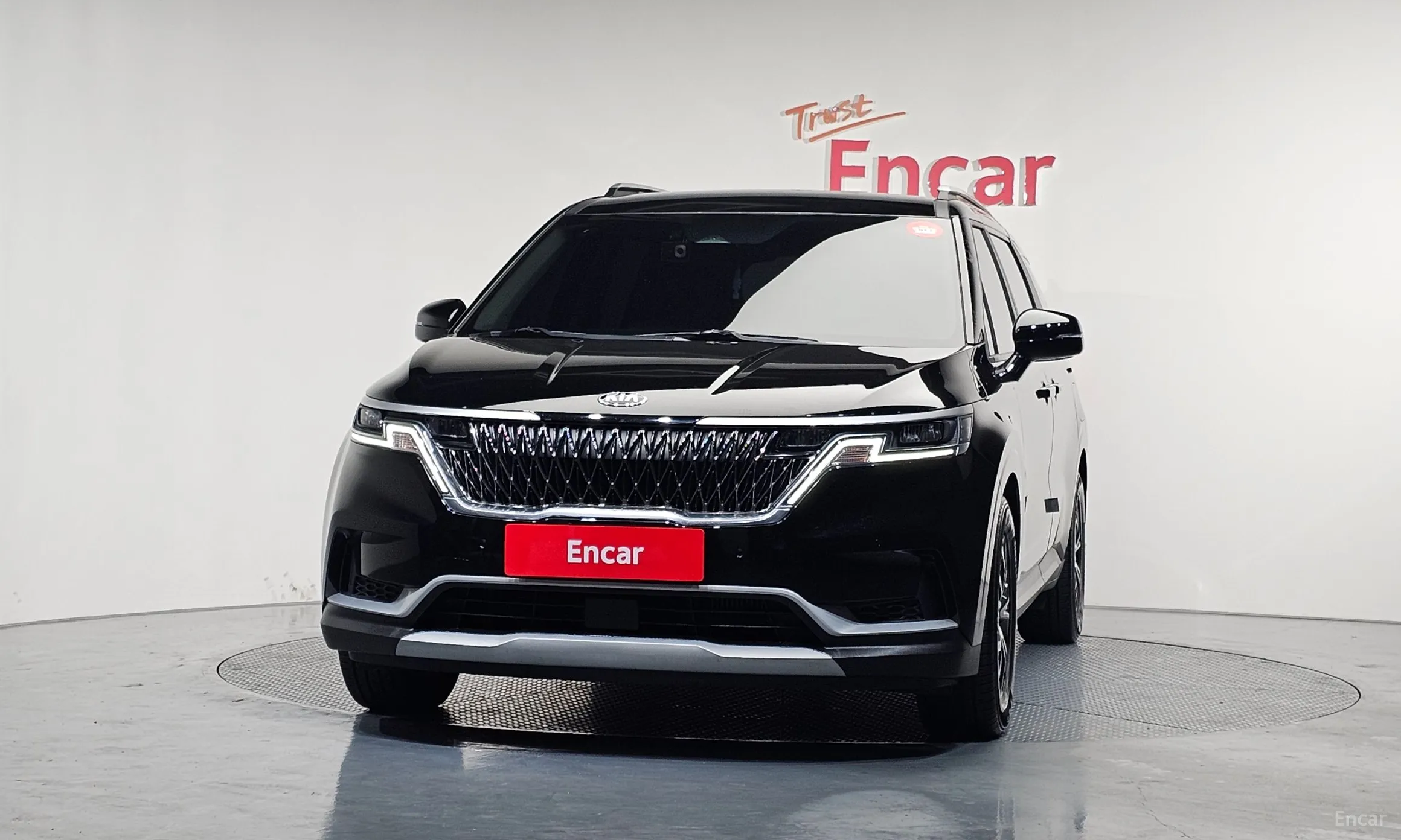 Kia Carnival Gen 4 превью 3