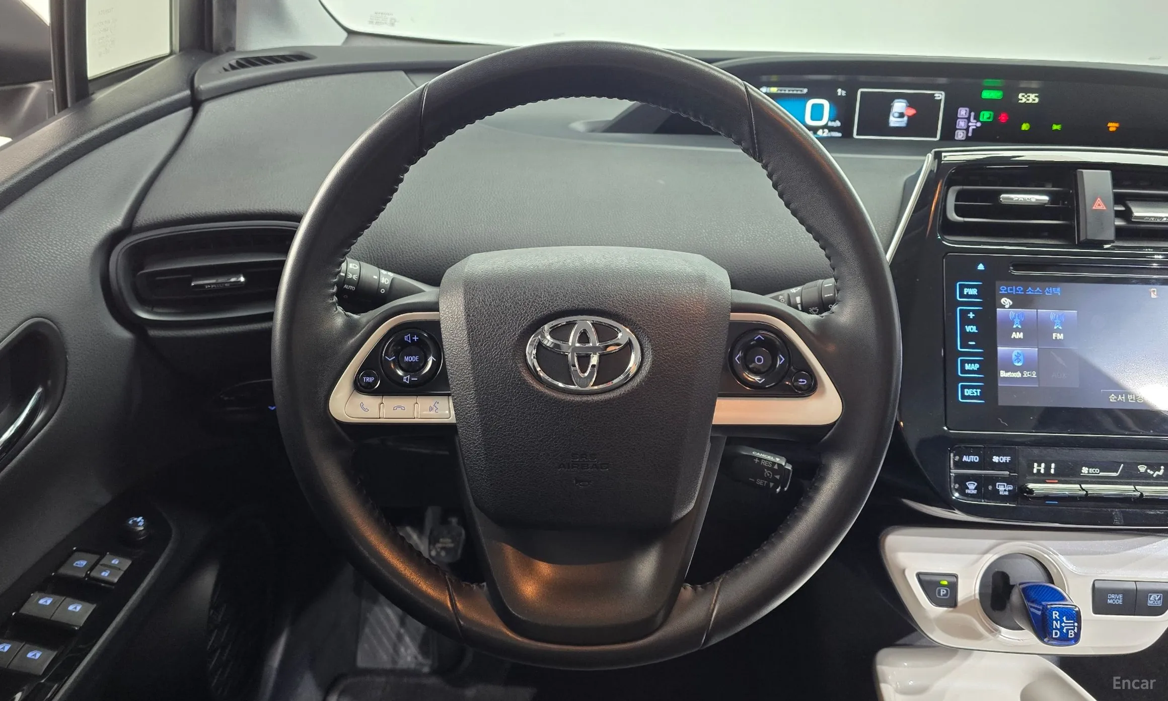 Toyota Prius 4th Generation превью 13
