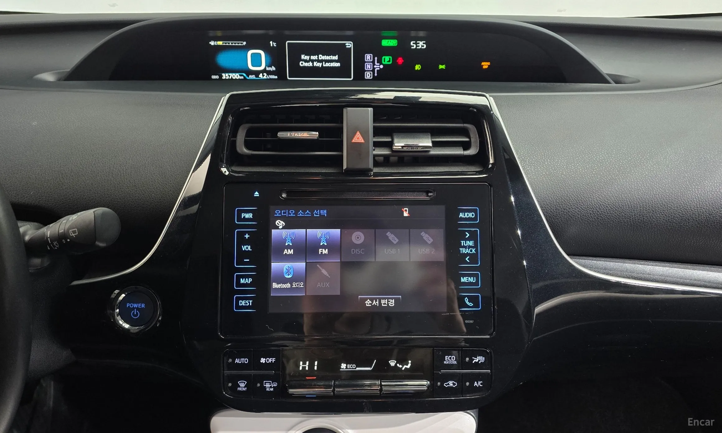 Toyota Prius 4th Generation превью 14
