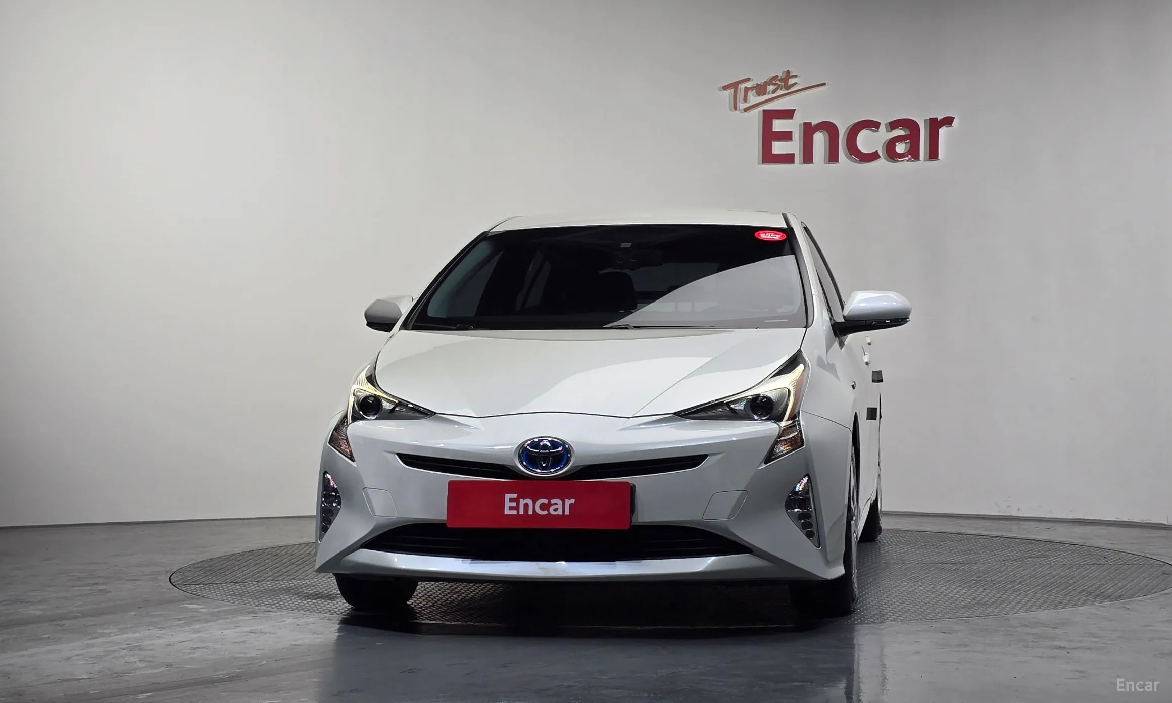 Toyota Prius 4th Generation превью 3