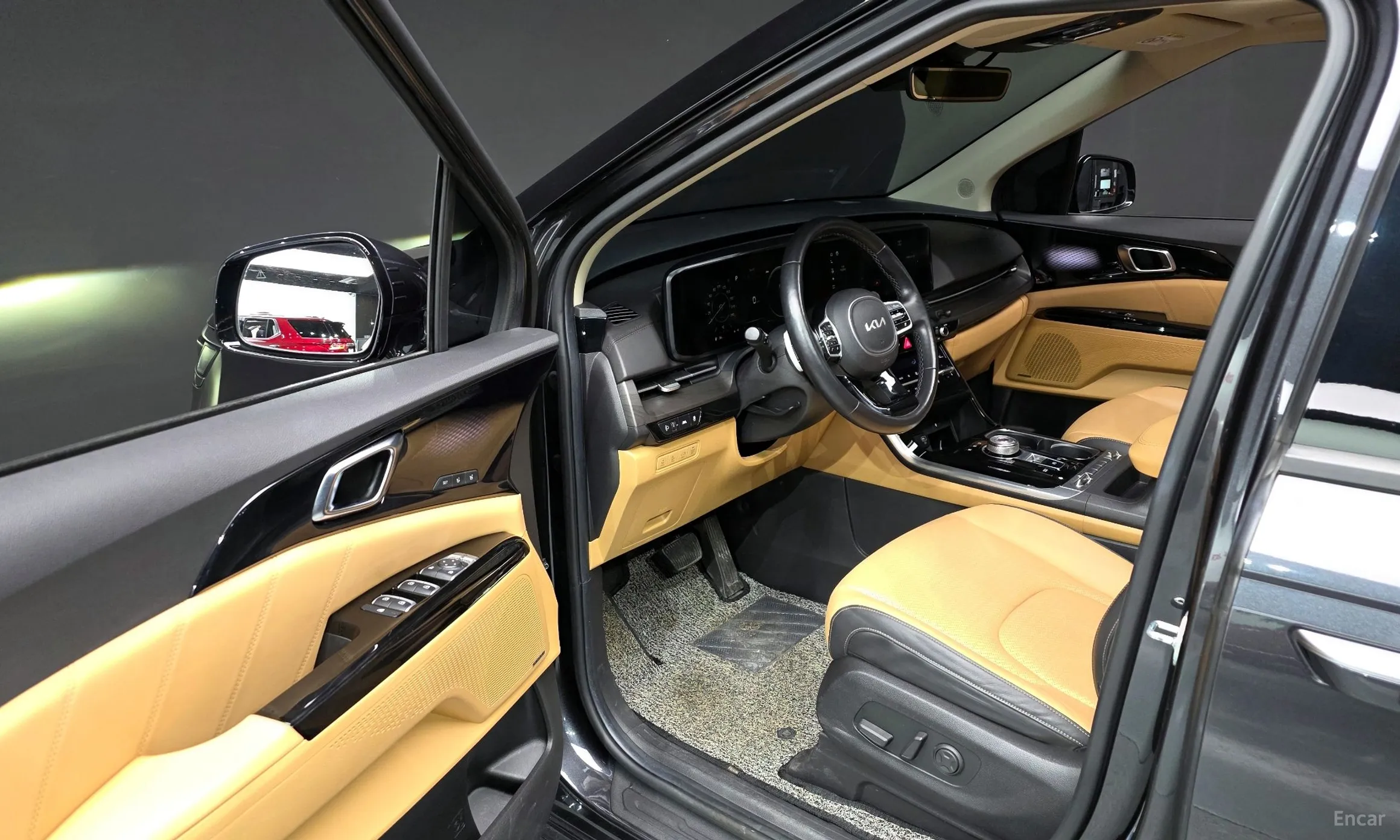 Kia Carnival Gen 4 превью 10