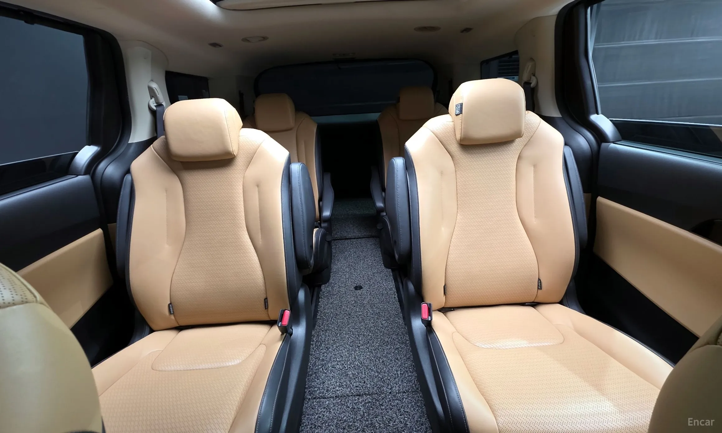 Kia Carnival Gen 4 превью 12