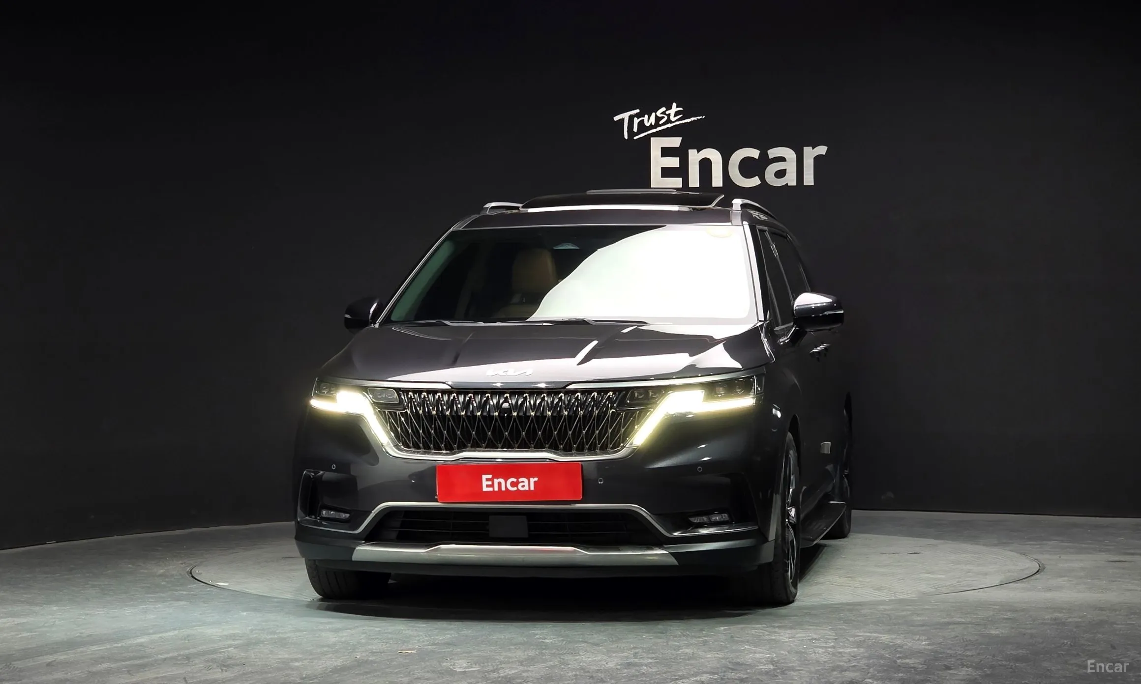Kia Carnival Gen 4 превью 3