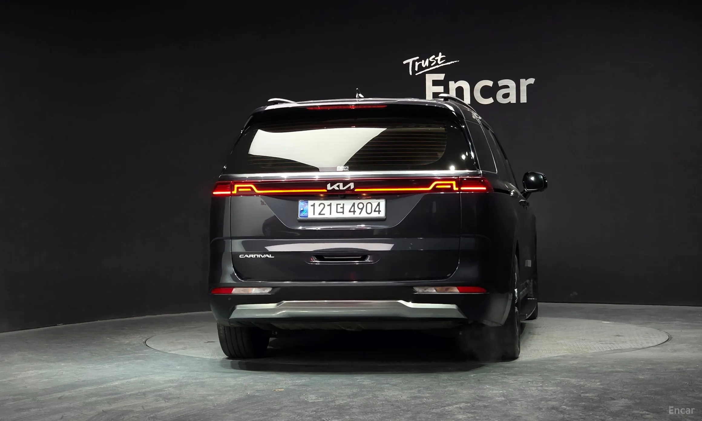 Kia Carnival Gen 4 превью 4