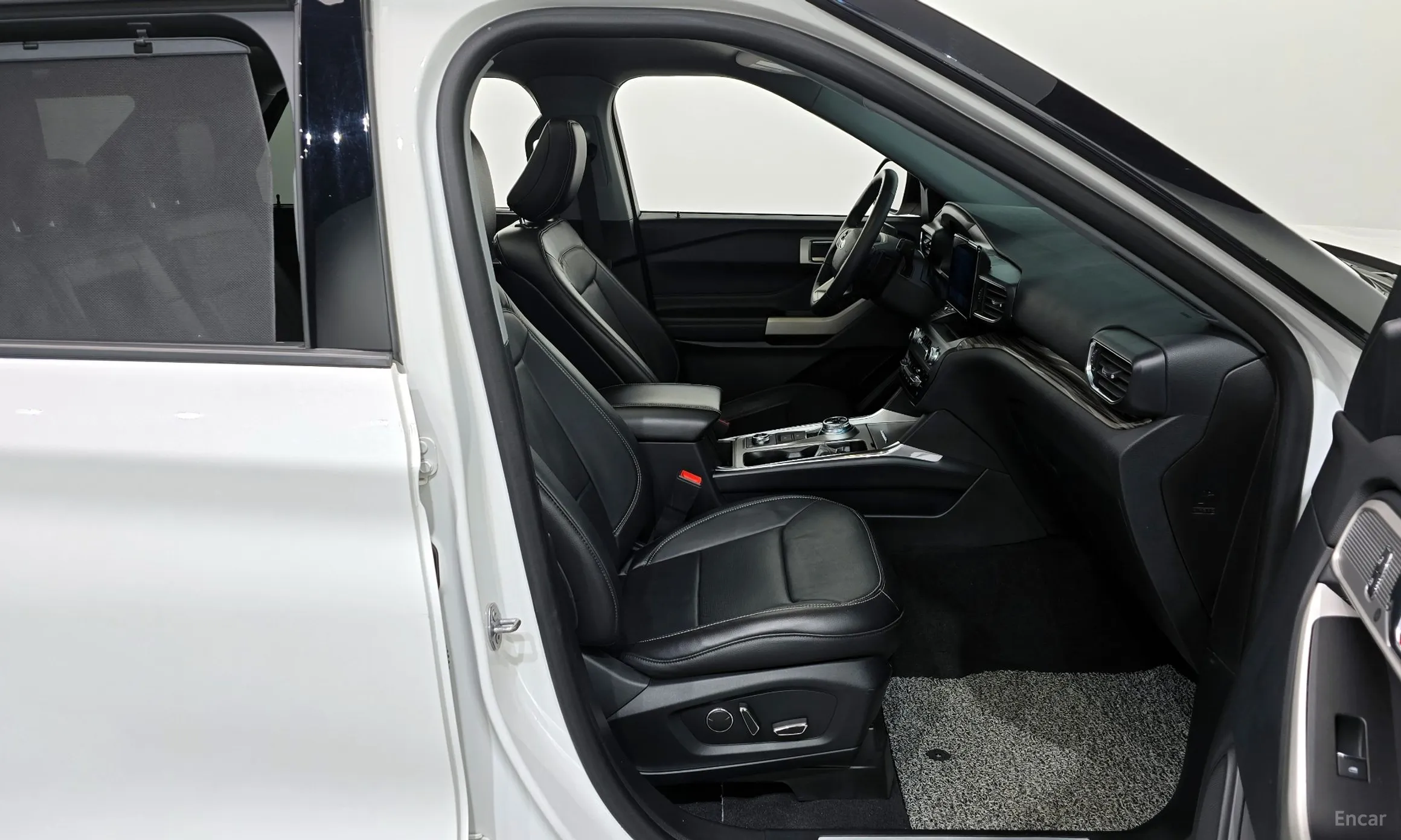 Ford Explorer 6th Generation превью 11