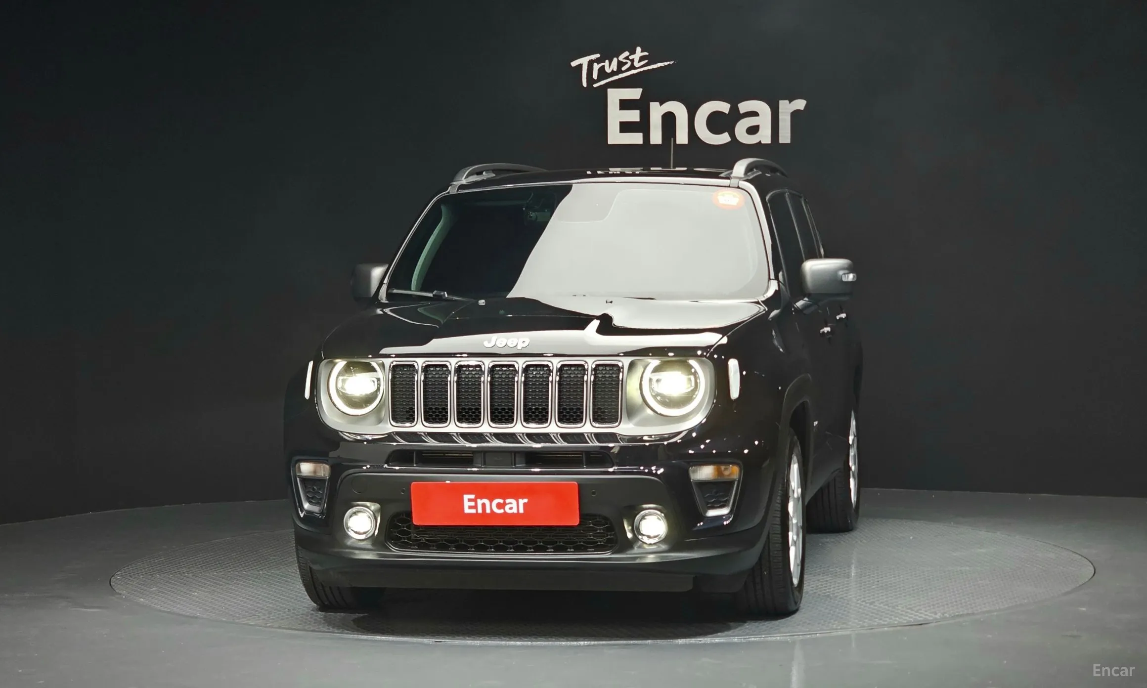 Jeep Renegade превью 3