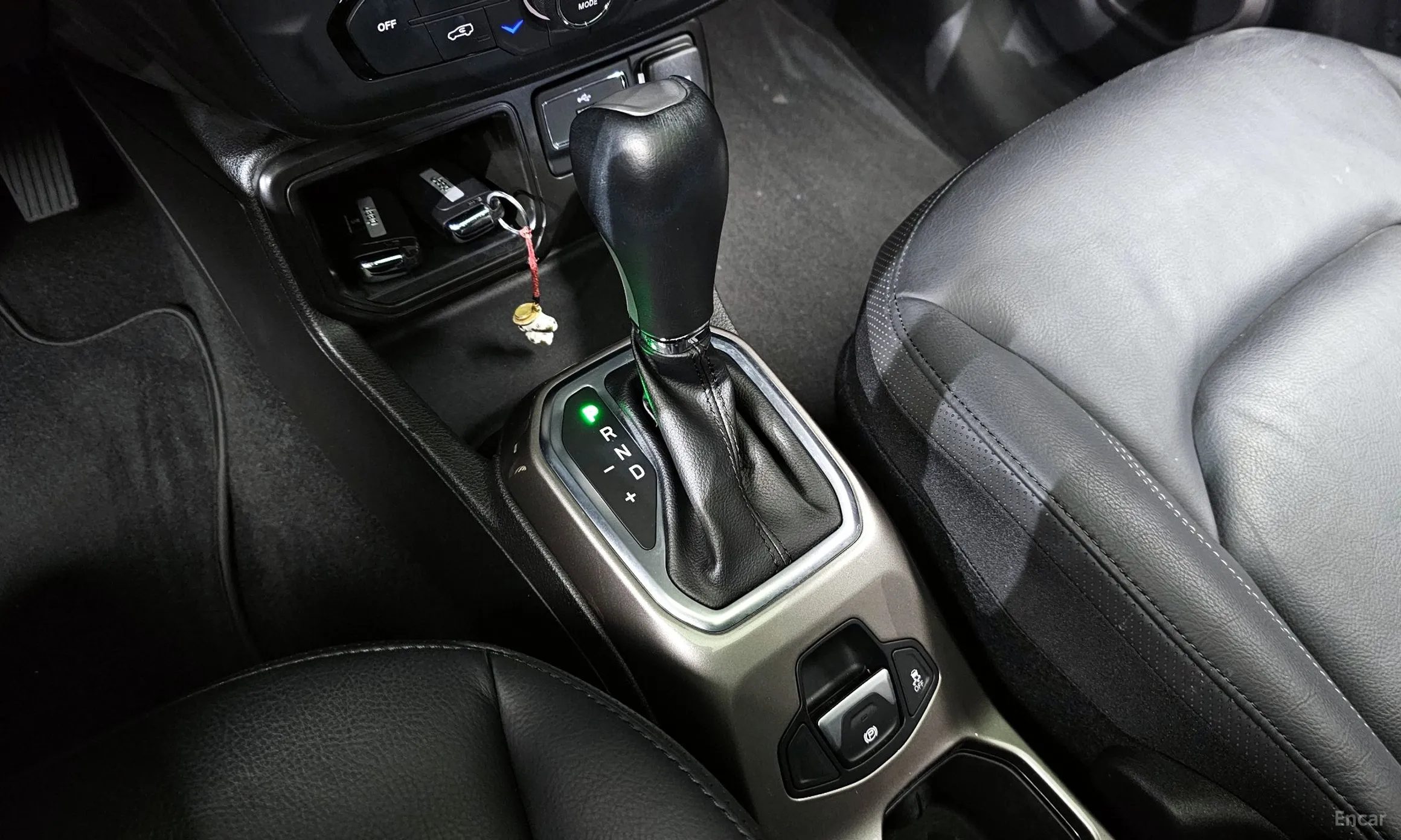 Jeep Renegade превью 9