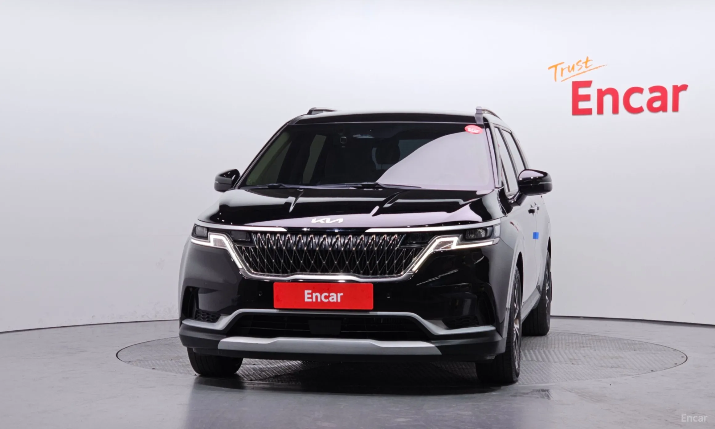 Kia Carnival Gen 4 превью 3