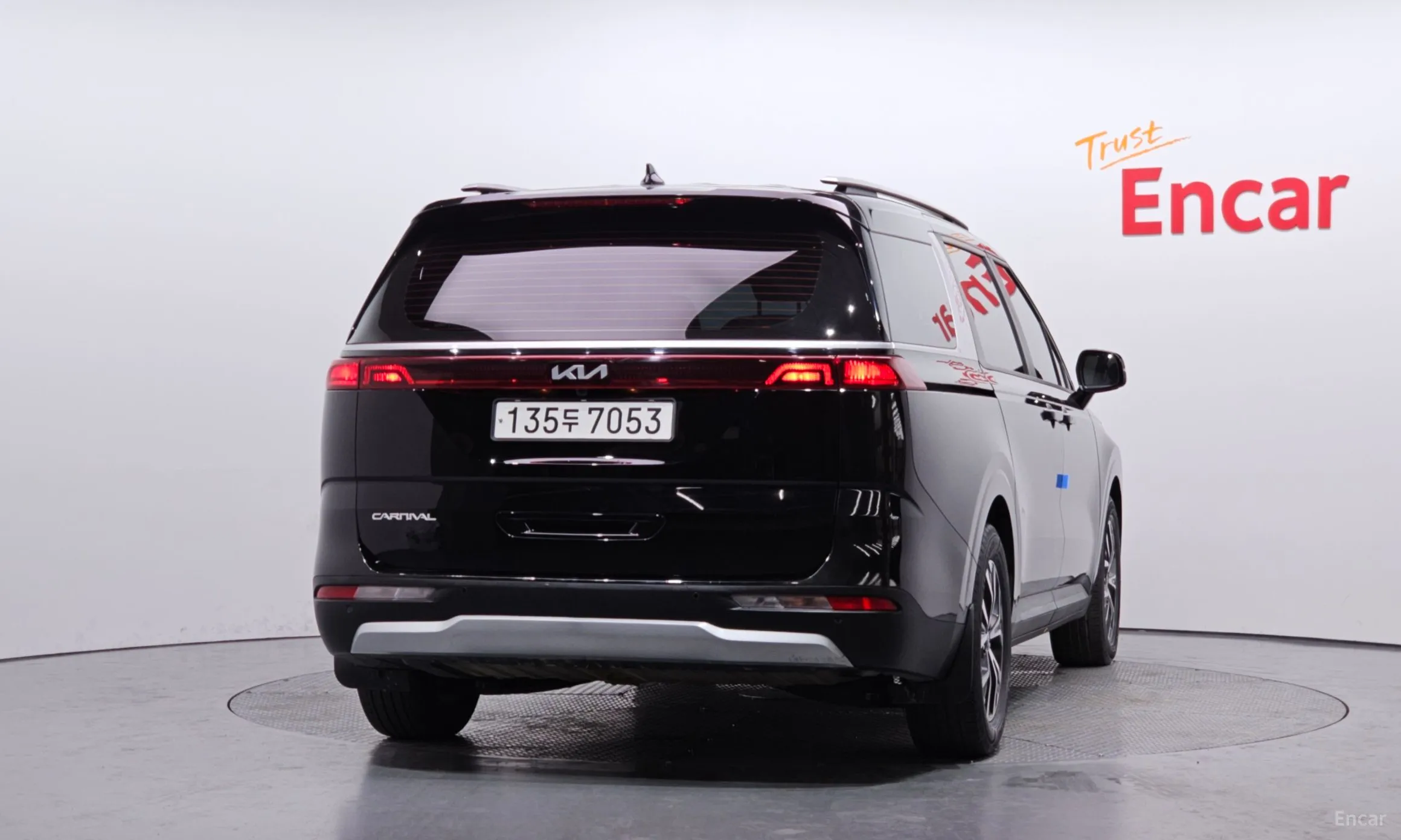 Kia Carnival Gen 4 превью 4