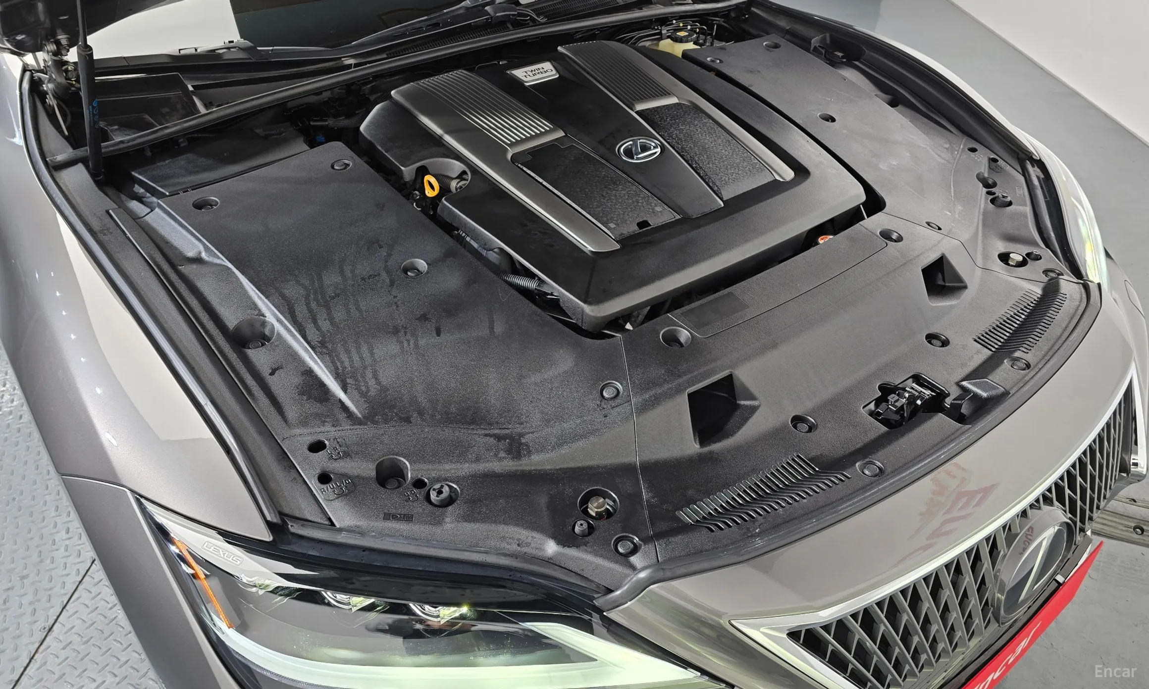 Lexus LS500 5th Generation превью 6