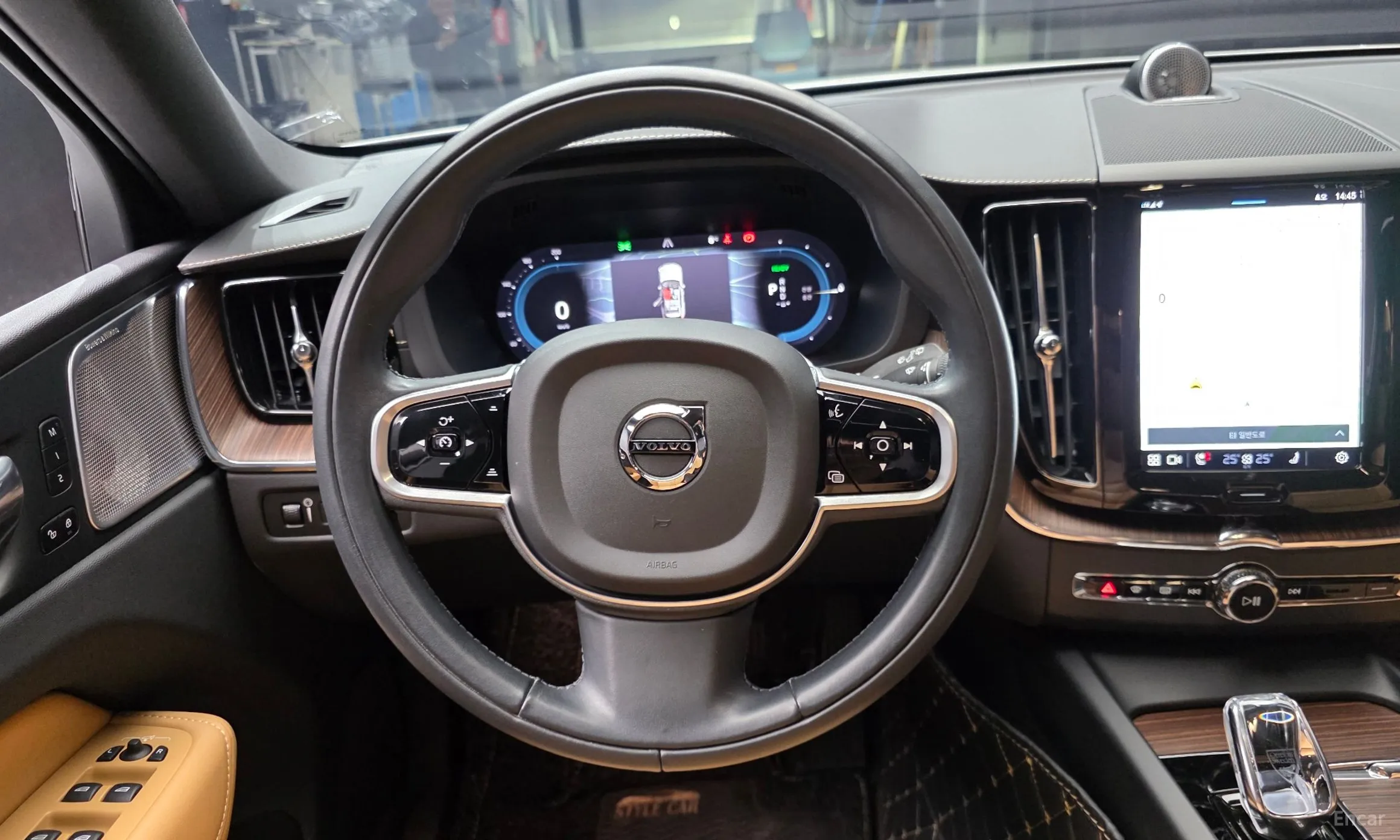 Volvo XC60 Gen 2 превью 13