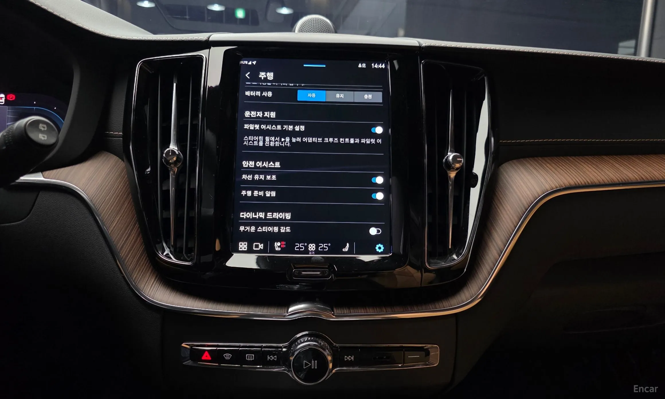 Volvo XC60 Gen 2 превью 14