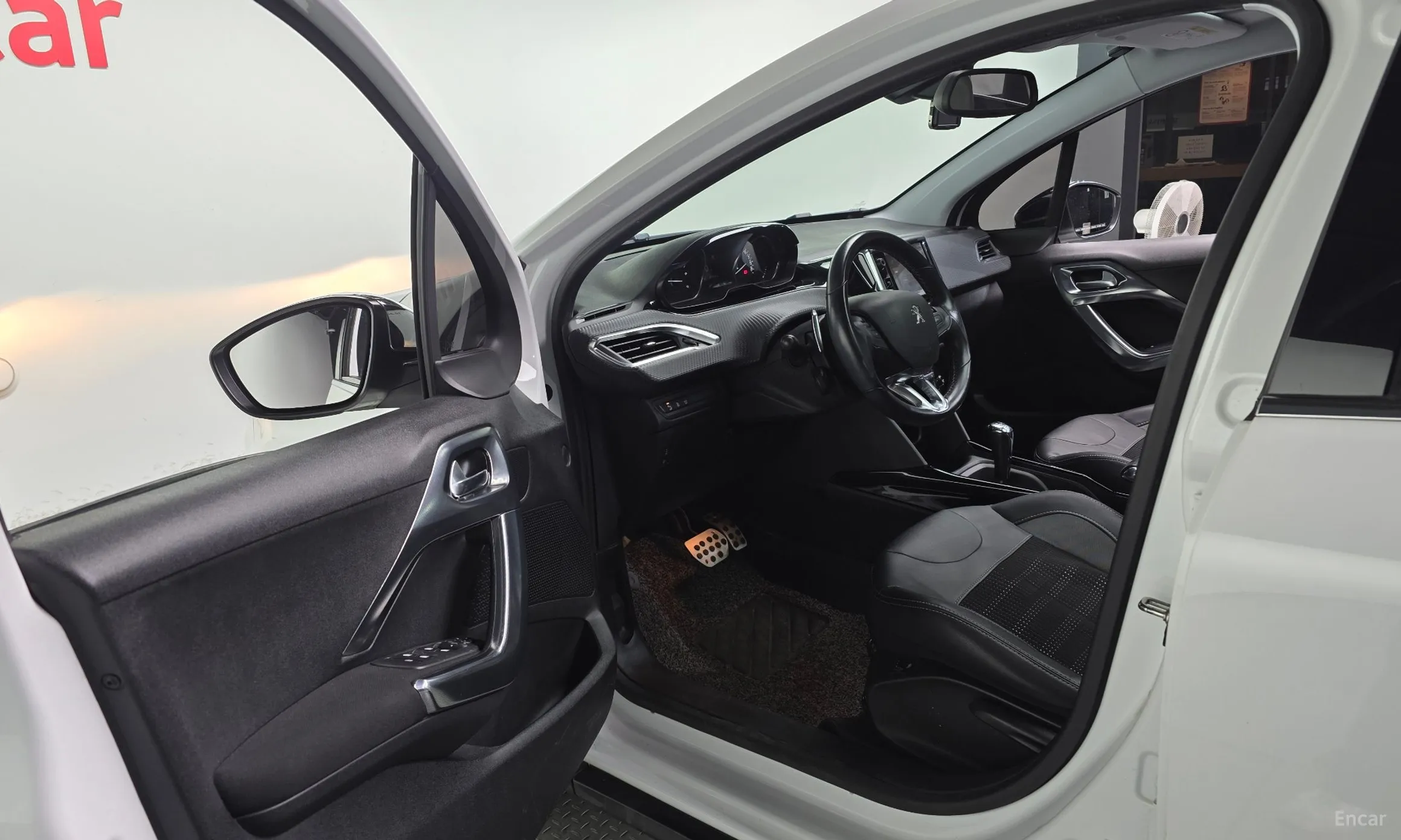 Peugeot 2008. превью 10