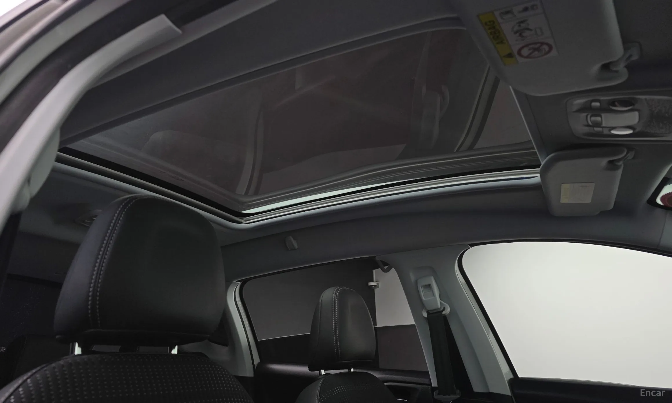 Peugeot 2008. превью 18