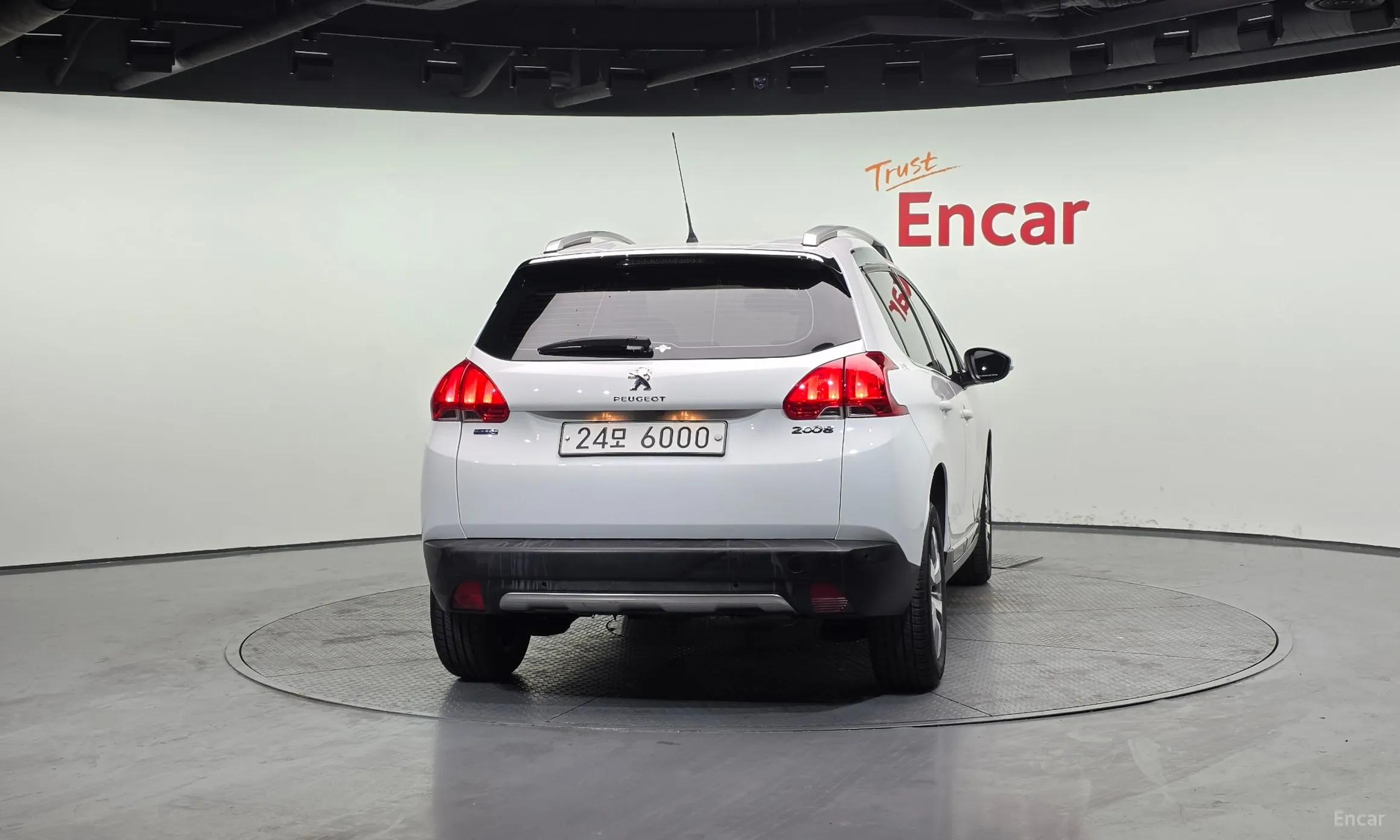 Peugeot 2008. превью 4