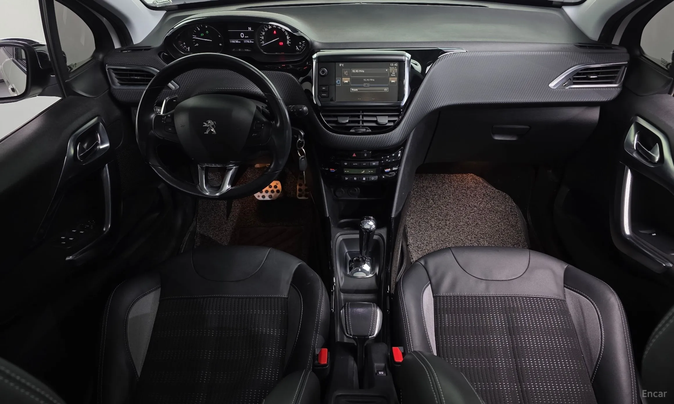 Peugeot 2008. превью 7