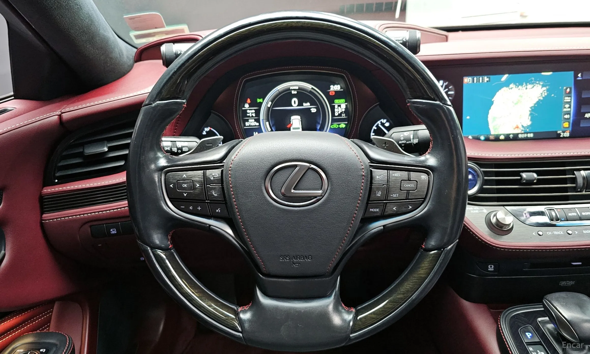 Lexus LS500h Gen 5 превью 13