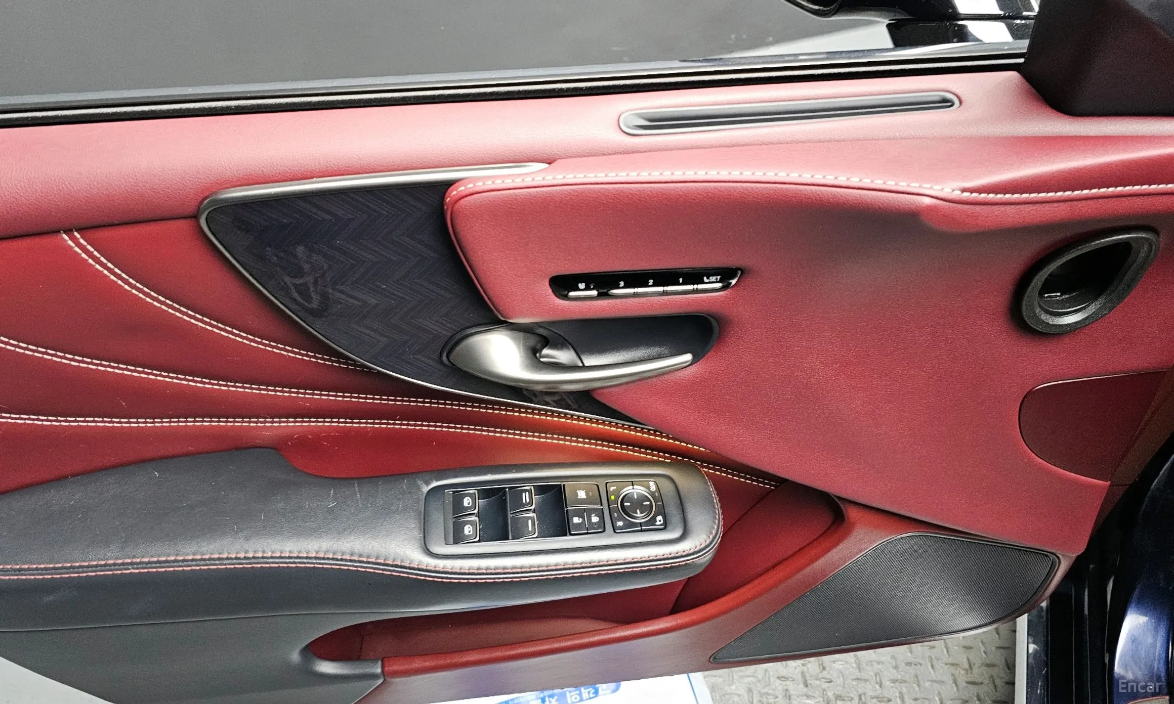 Lexus LS500h Gen 5 превью 17