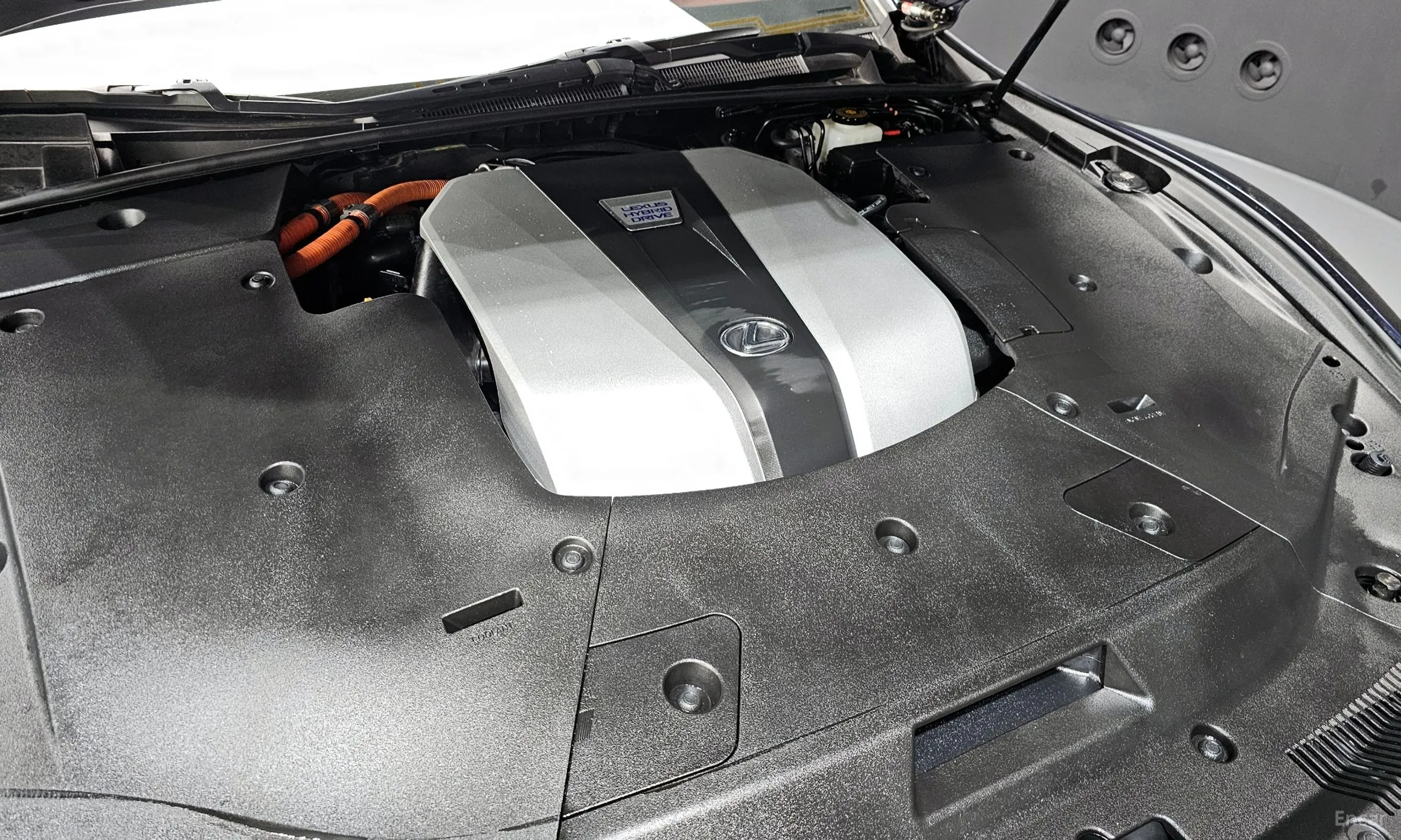 Lexus LS500h Gen 5 превью 6