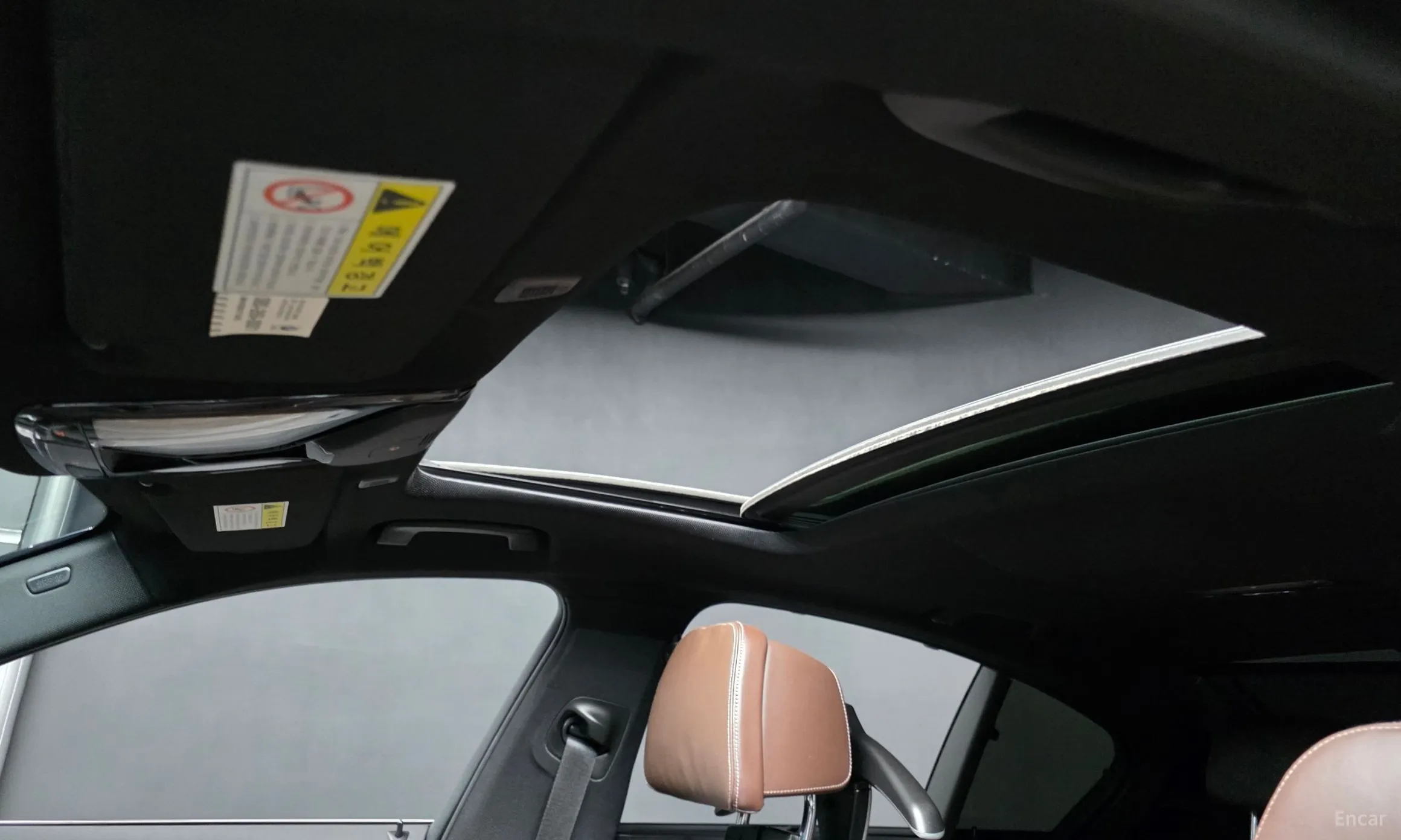 BMW 5 Series (G30) превью 19
