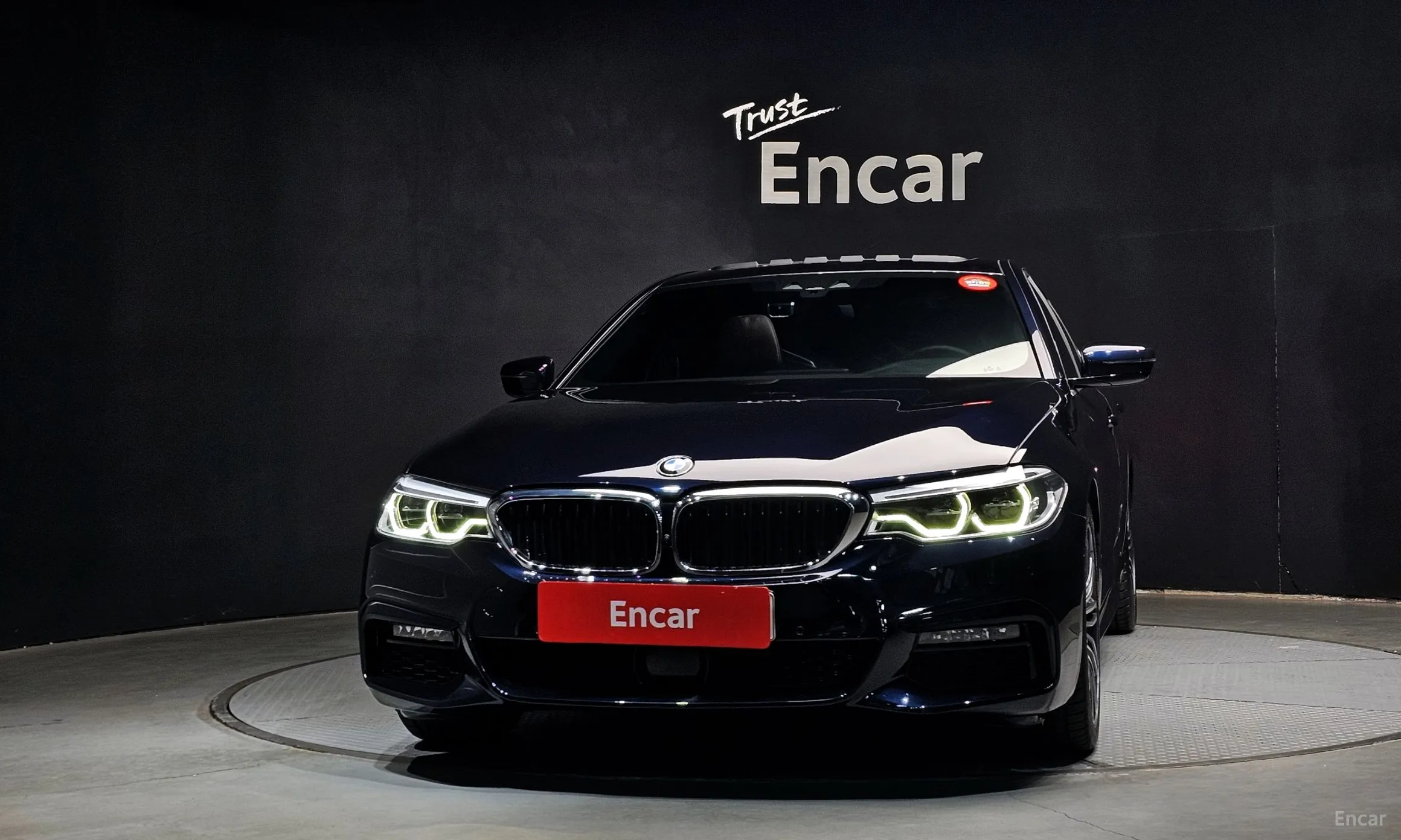 BMW 5 Series (G30) превью 3