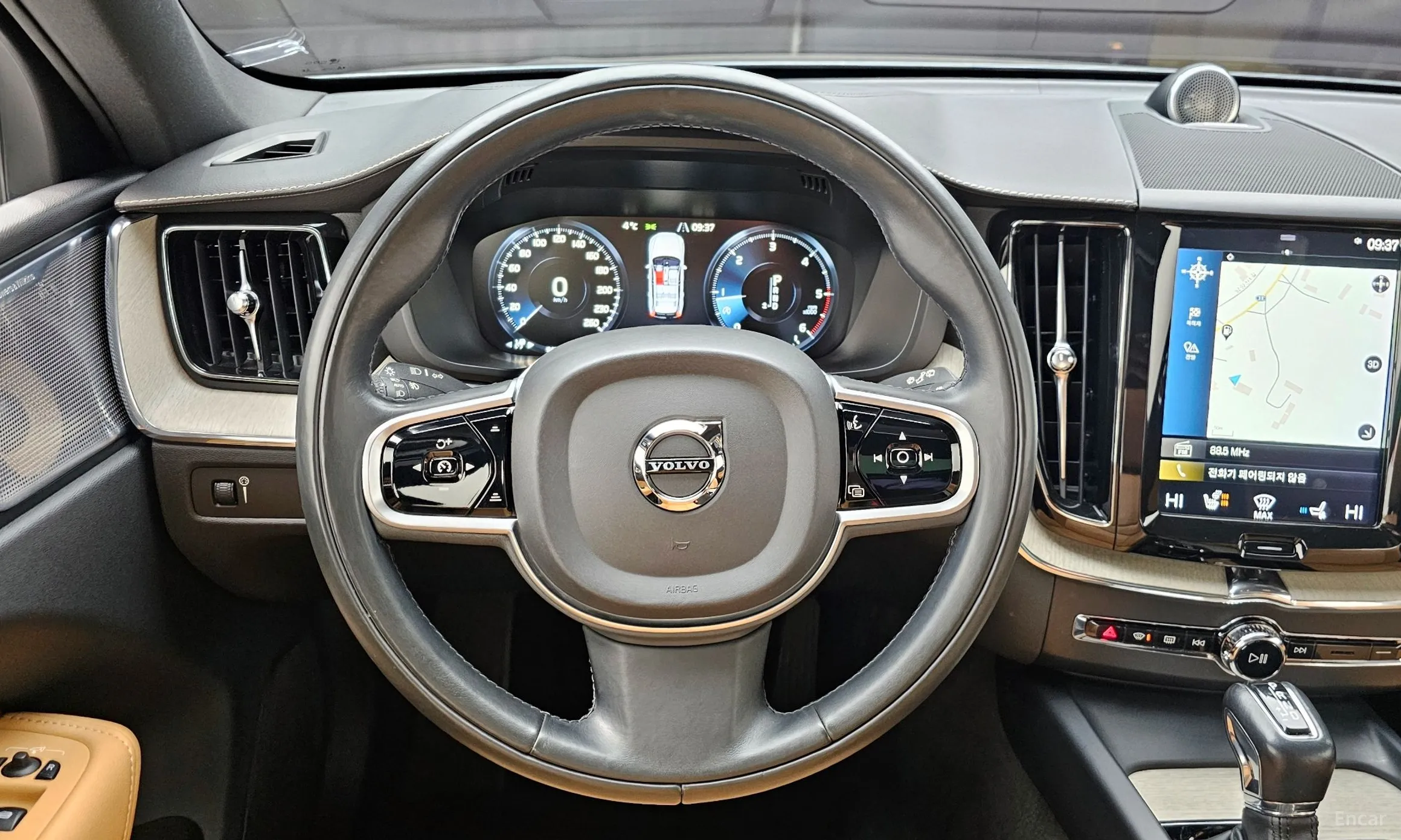 Volvo XC60 Gen 2 превью 13