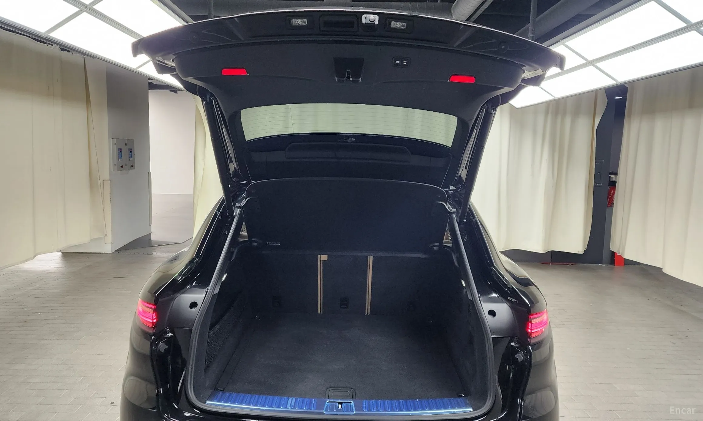 Porsche Cayenne (PO536) превью 20