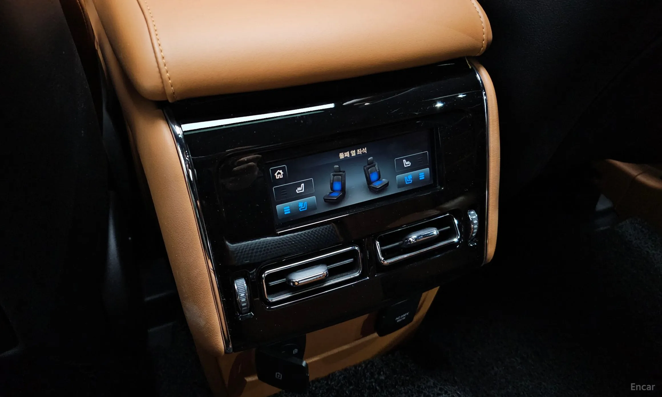 Lincoln Aviator 2nd Generation превью 19
