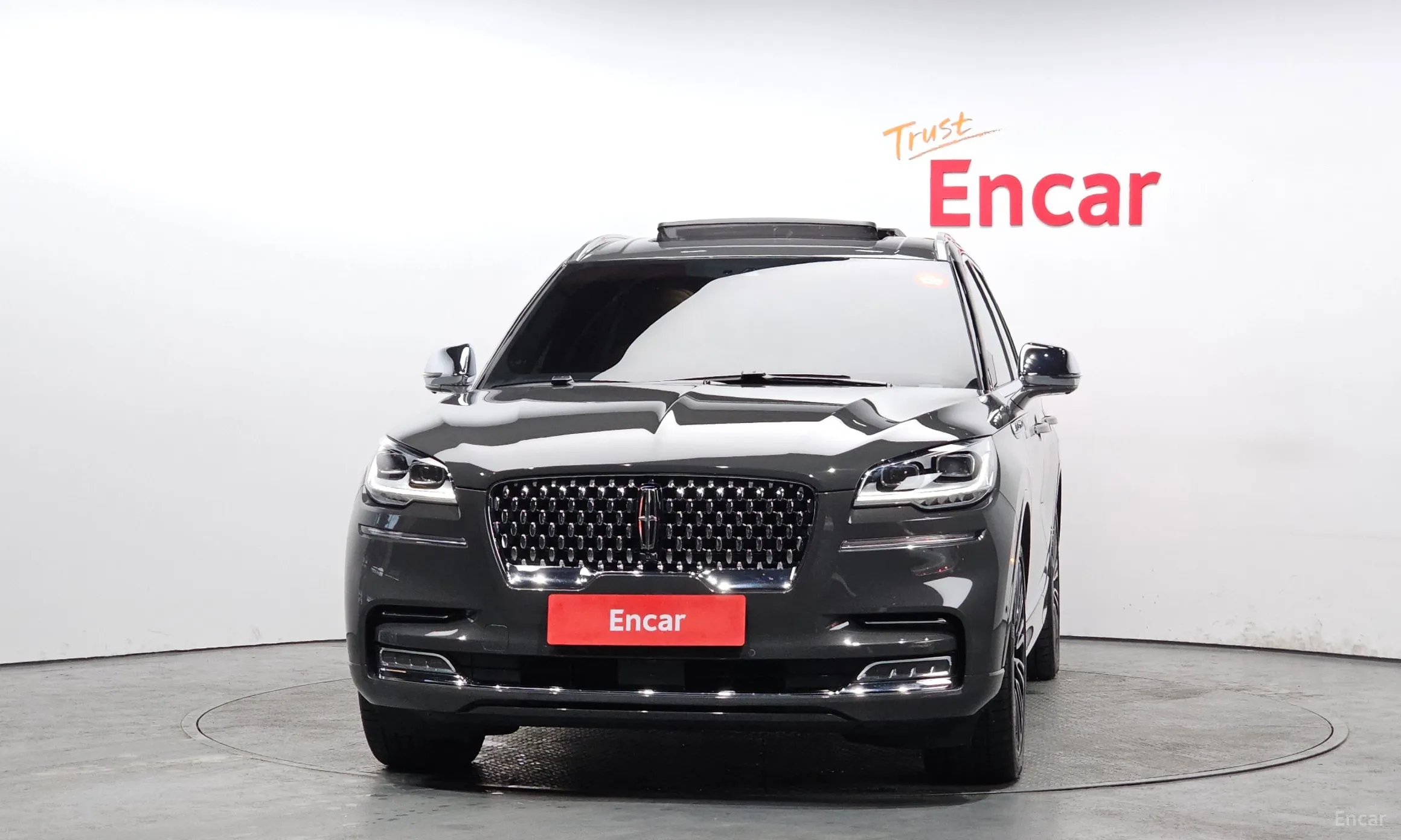 Lincoln Aviator 2nd Generation превью 3
