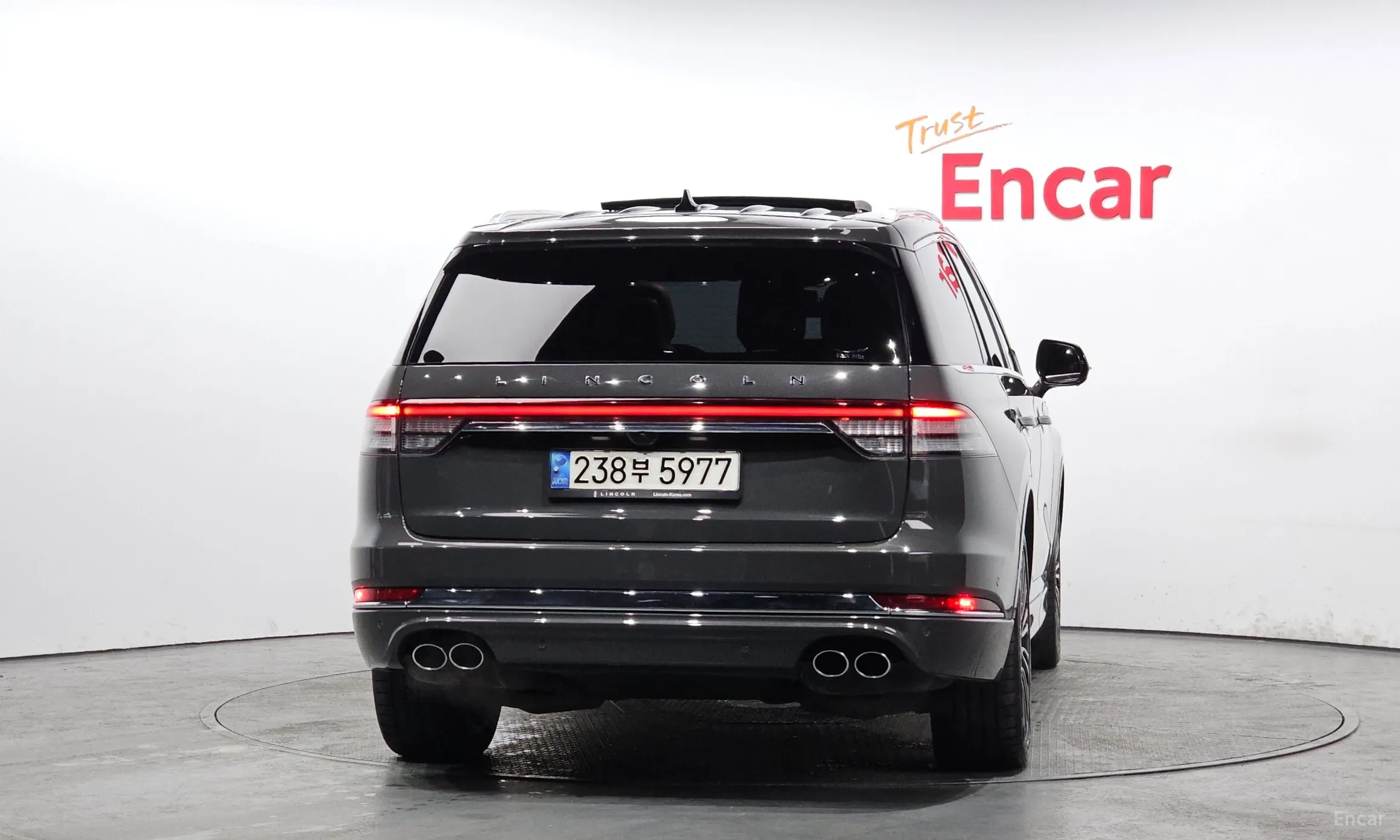 Lincoln Aviator 2nd Generation превью 4