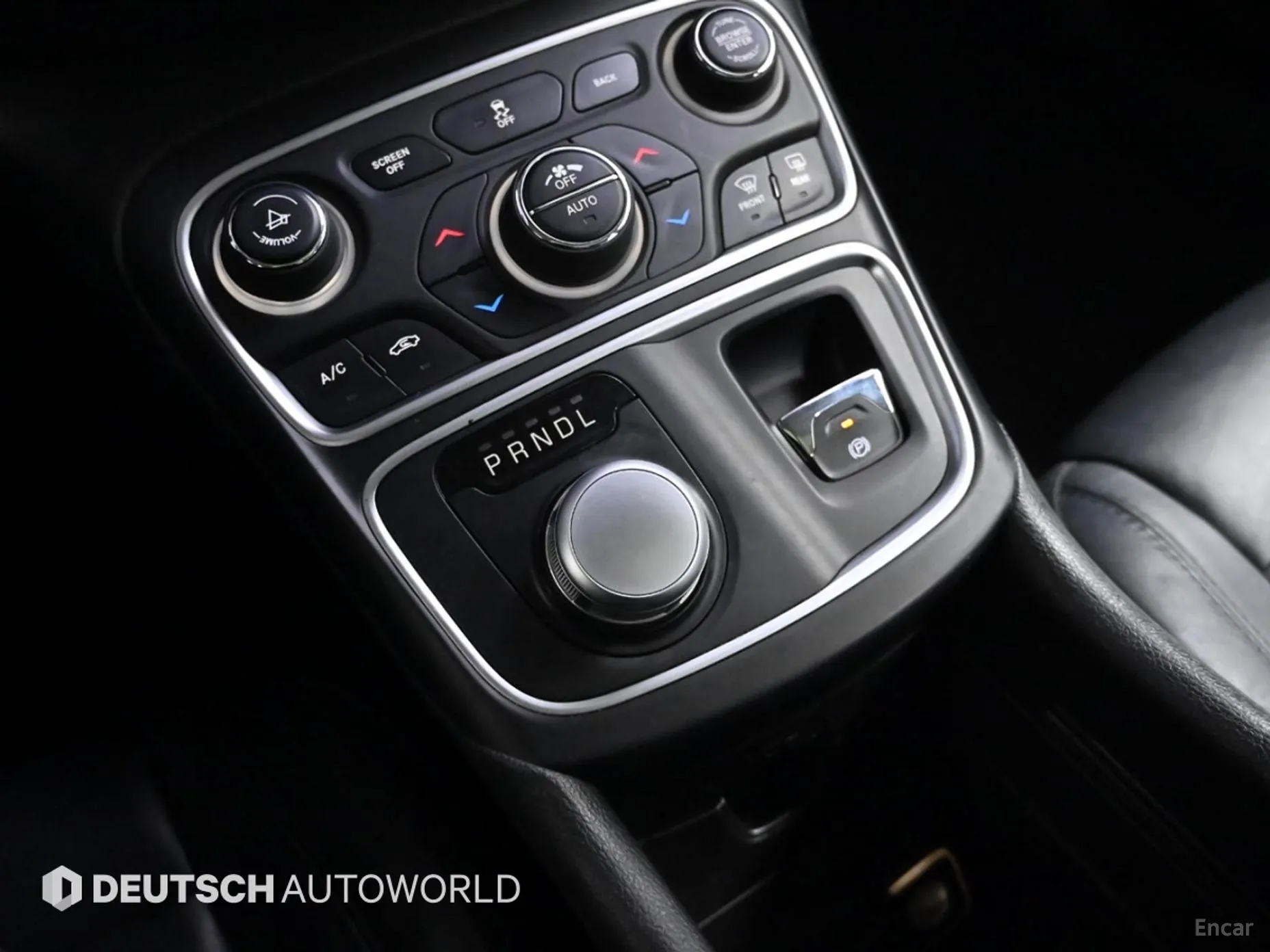 Chrysler 200 Second generation превью 9
