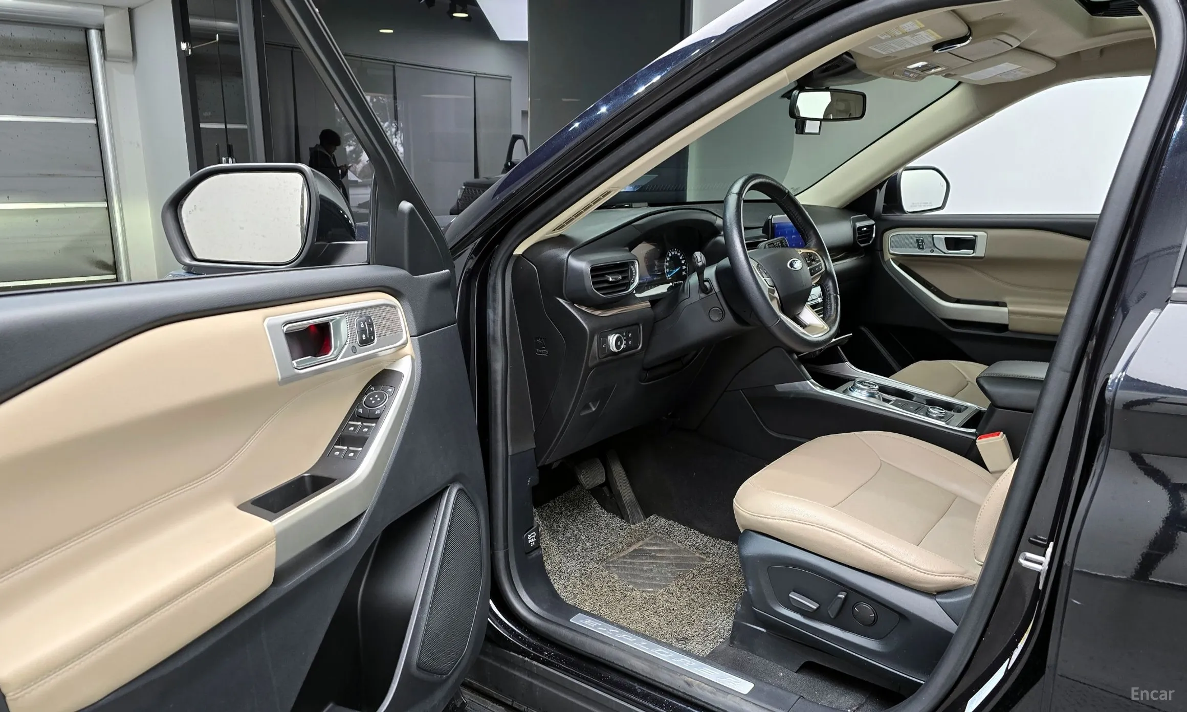 Ford Explorer 6th Generation превью 11