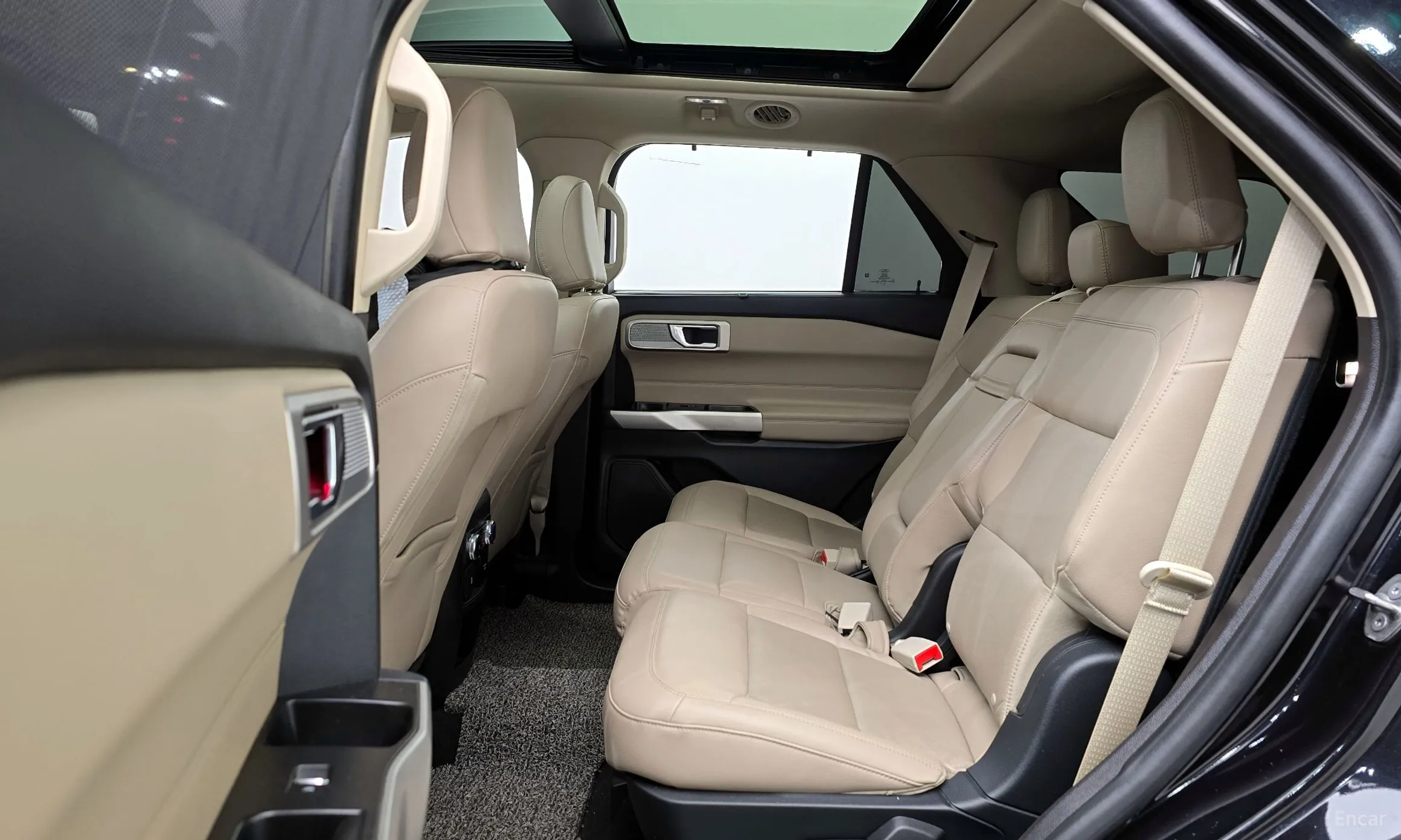 Ford Explorer 6th Generation превью 12