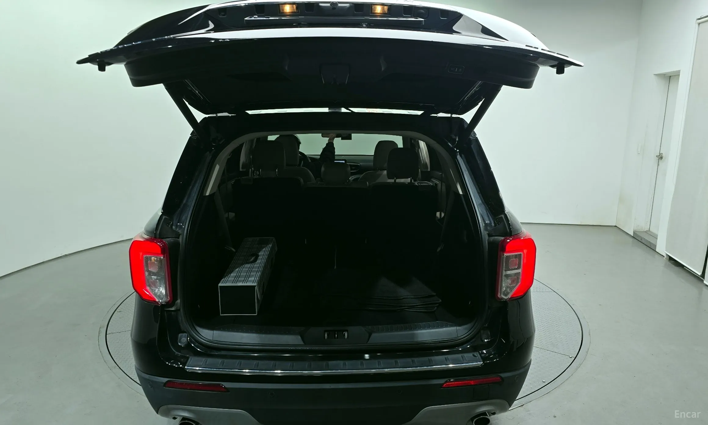 Ford Explorer 6th Generation превью 20