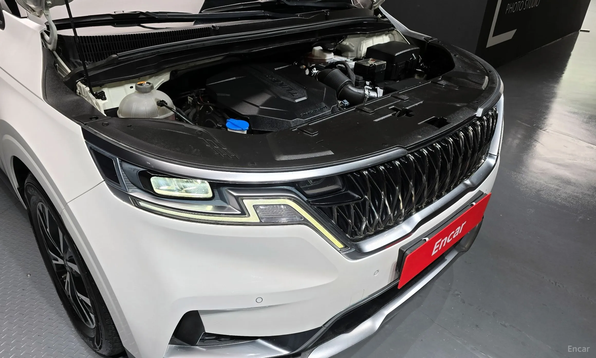 Kia Carnival Gen 4 превью 6