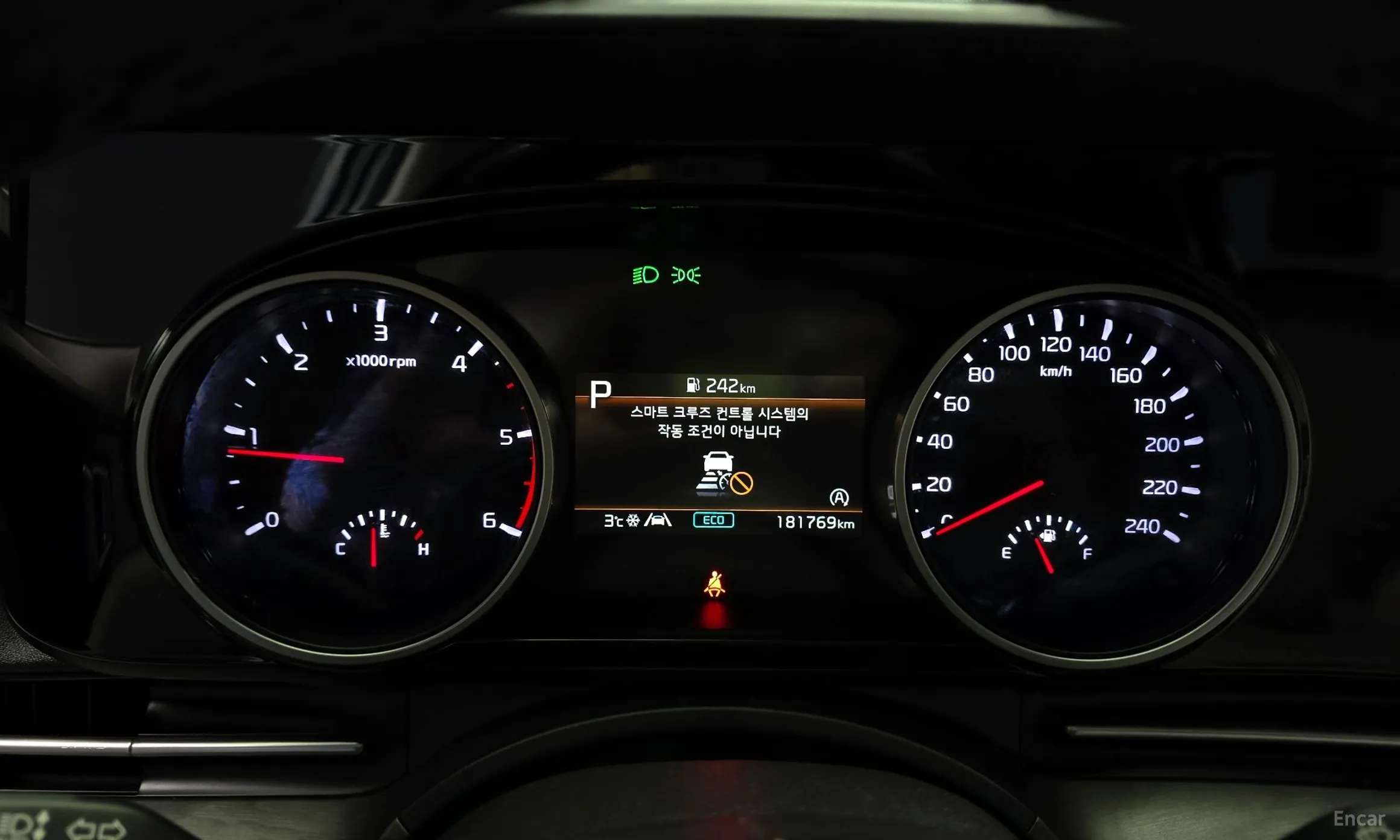 Kia Carnival Gen 4 превью 8