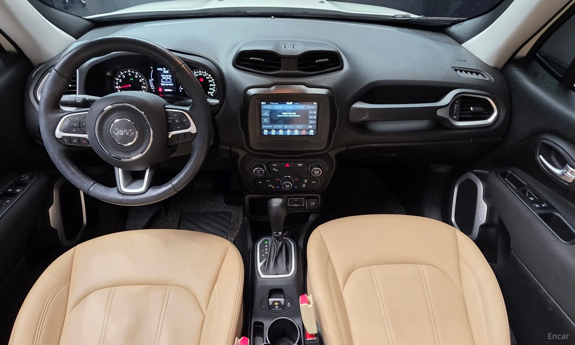 Jeep Renegade превью 7