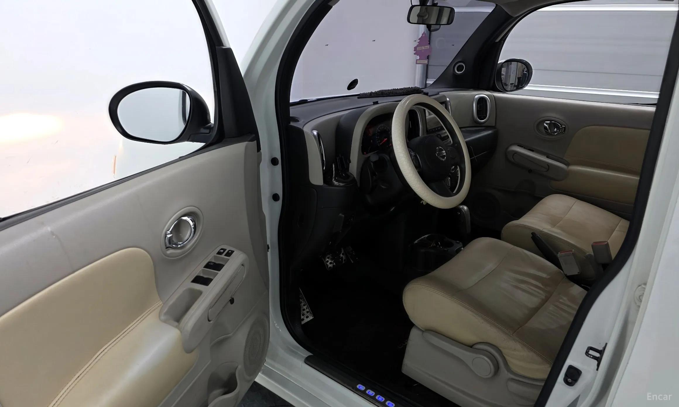 Nissan Cube превью 10