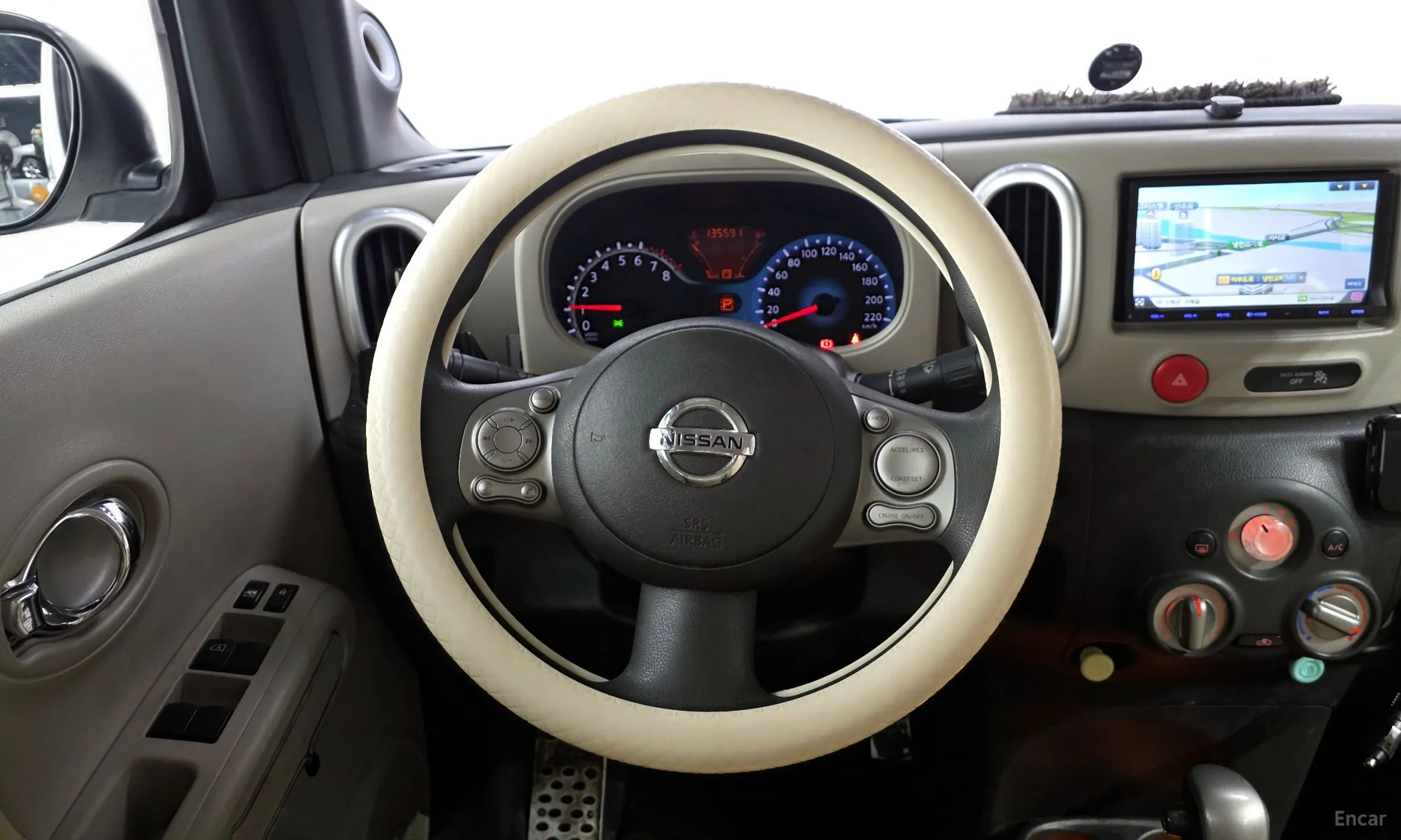 Nissan Cube превью 13