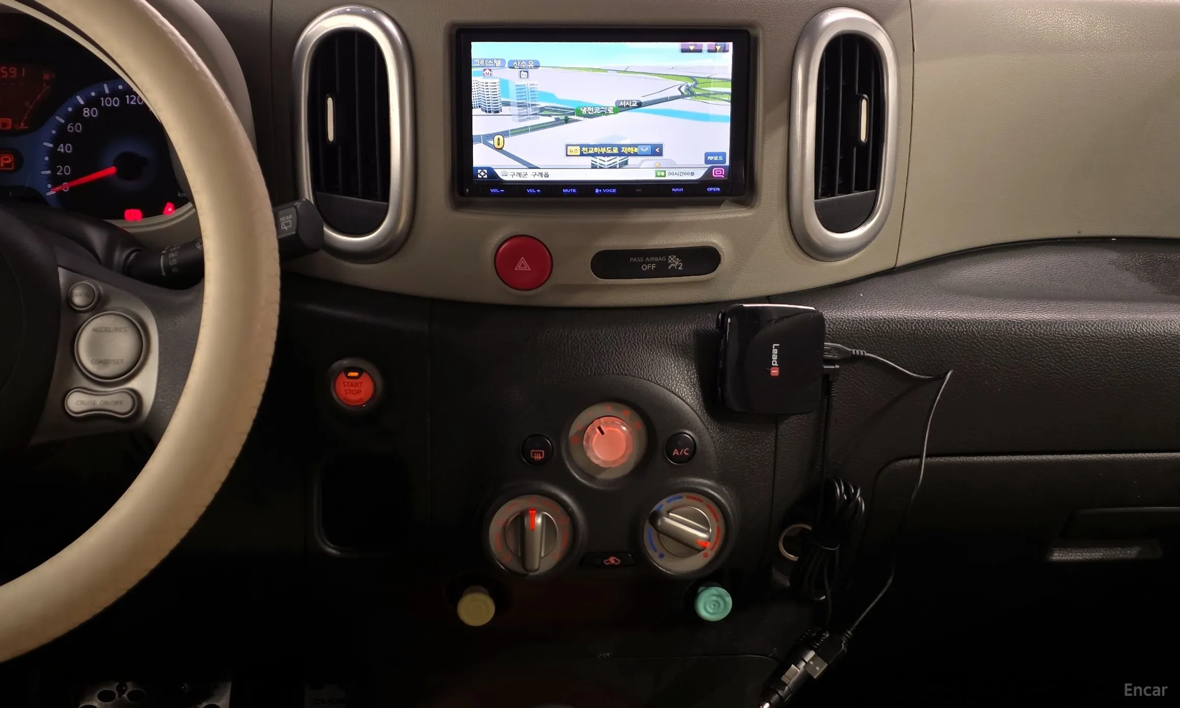 Nissan Cube превью 14
