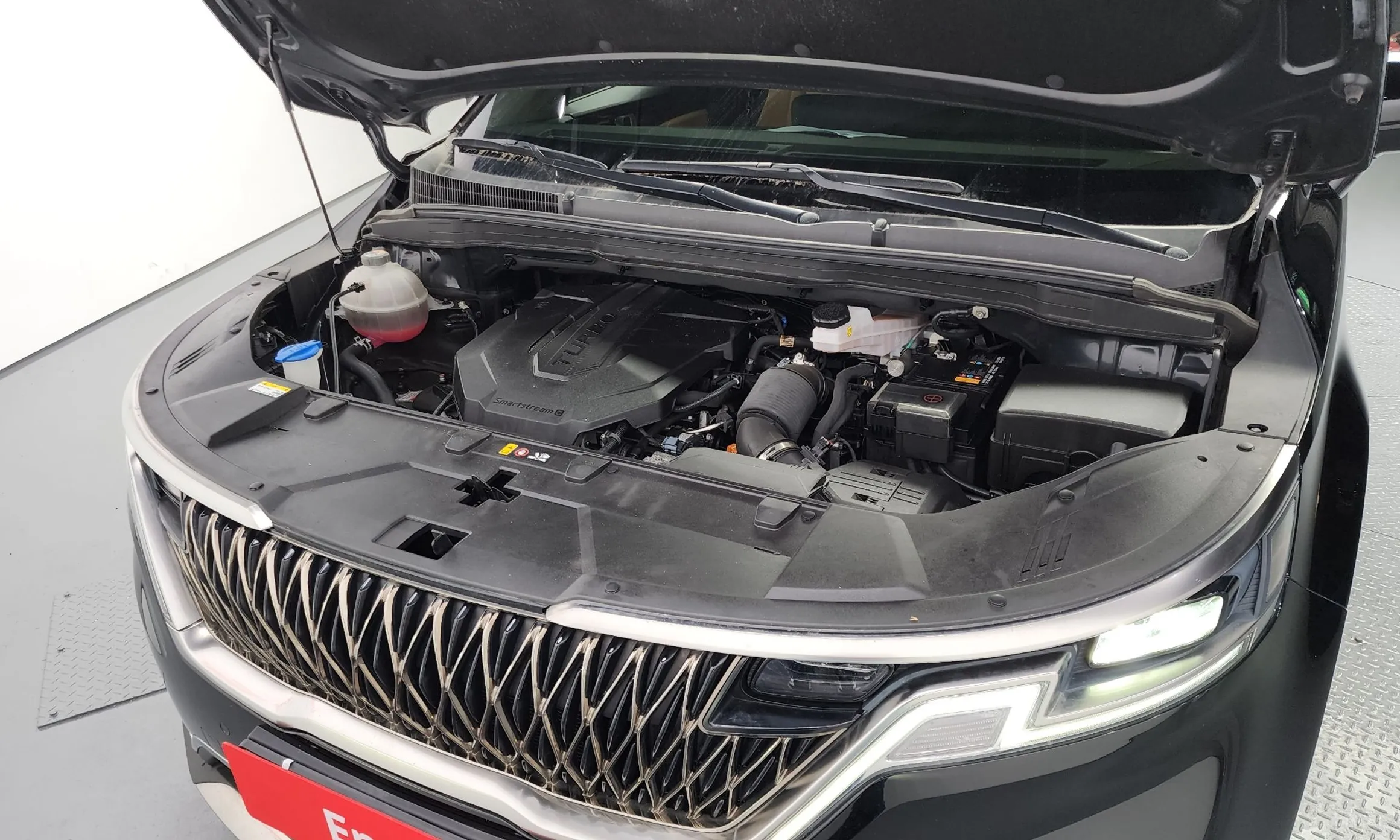 Kia Carnival Gen 4 превью 6