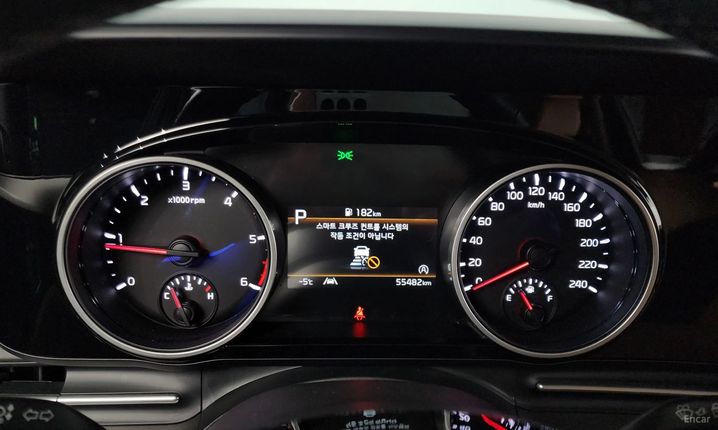 Kia Carnival Gen 4 превью 8
