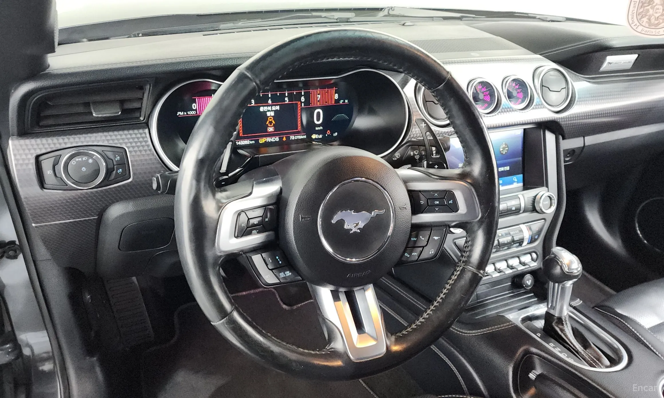 Ford Mustang превью 13