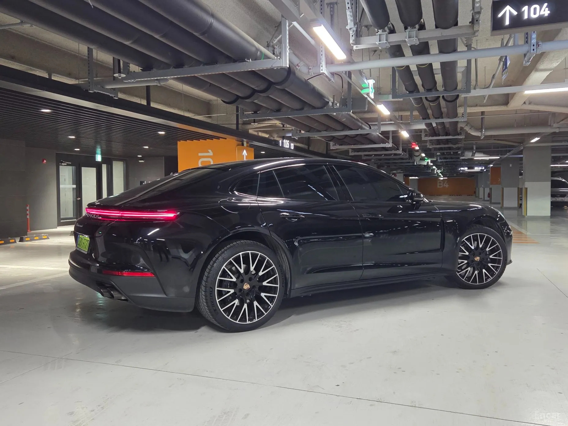 Porsche Panamera (972)