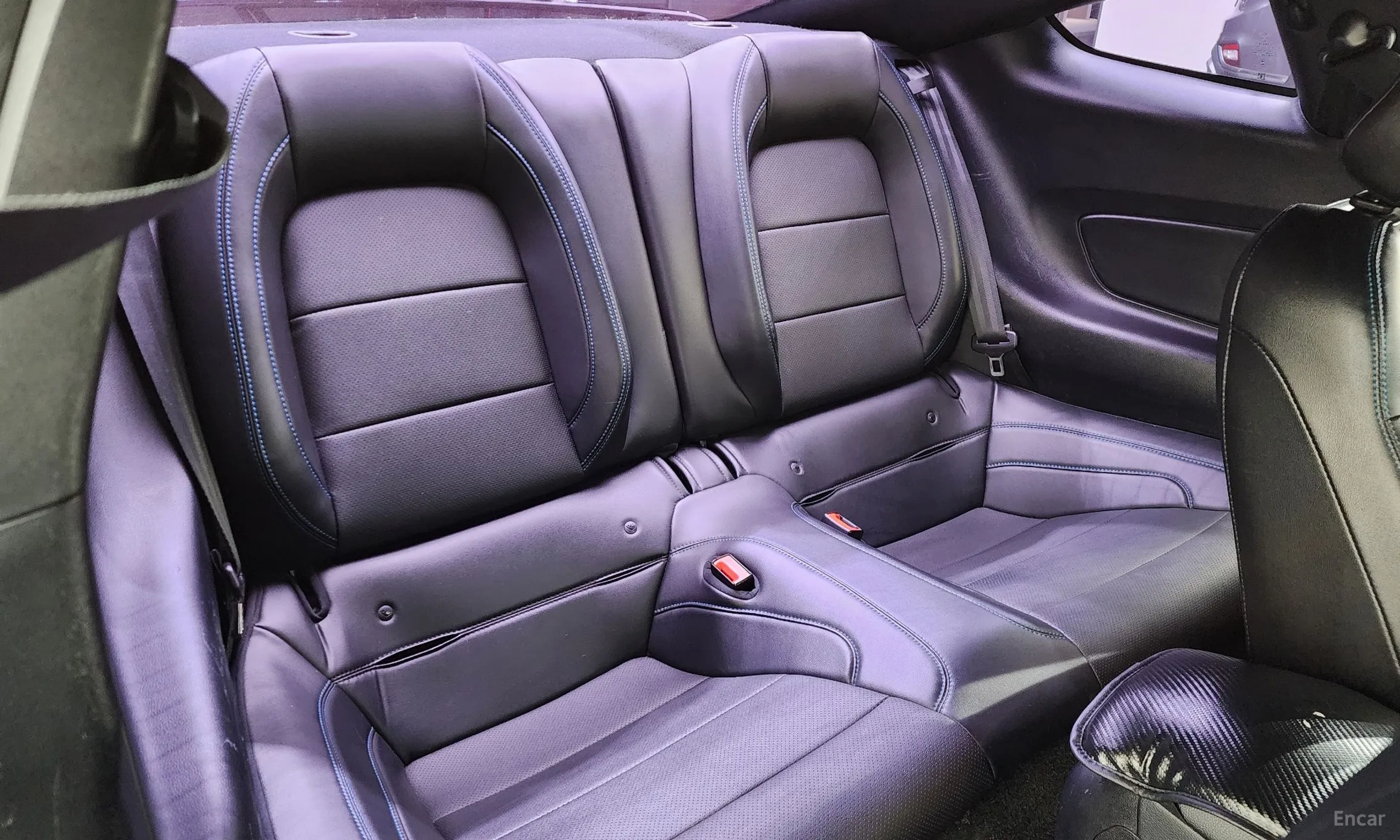 Ford Mustang превью 12