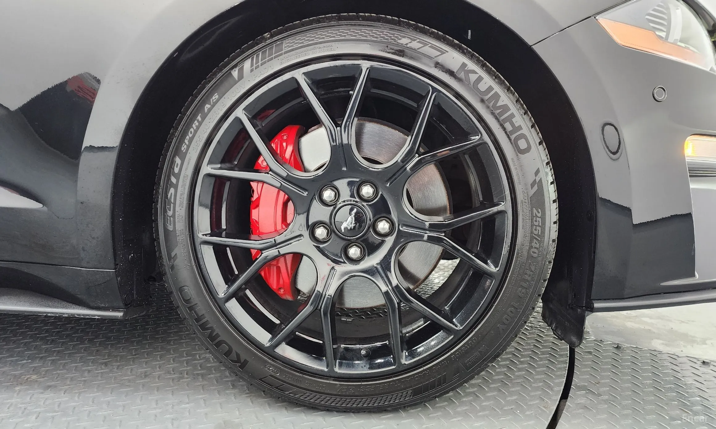 Ford Mustang превью 5