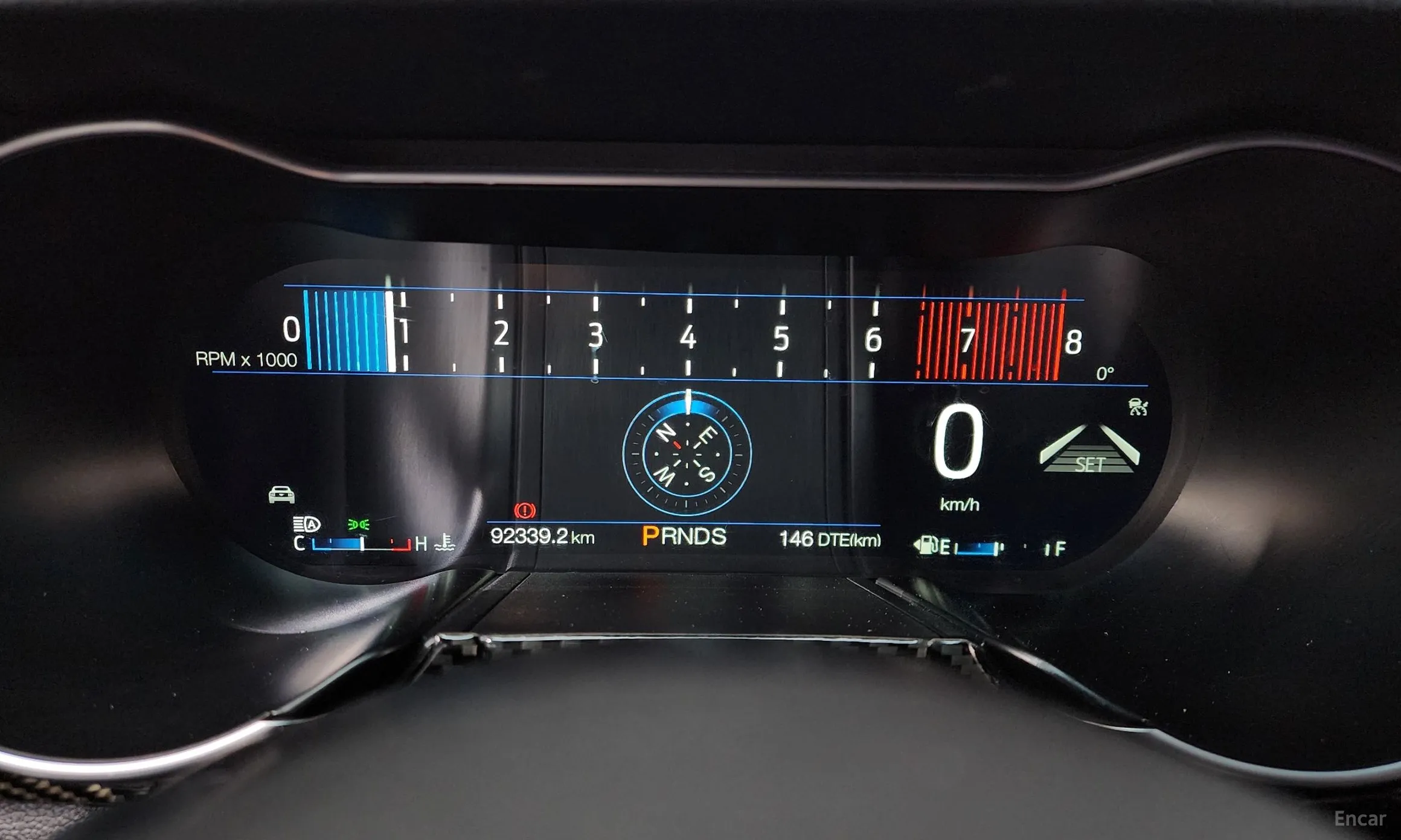 Ford Mustang превью 8
