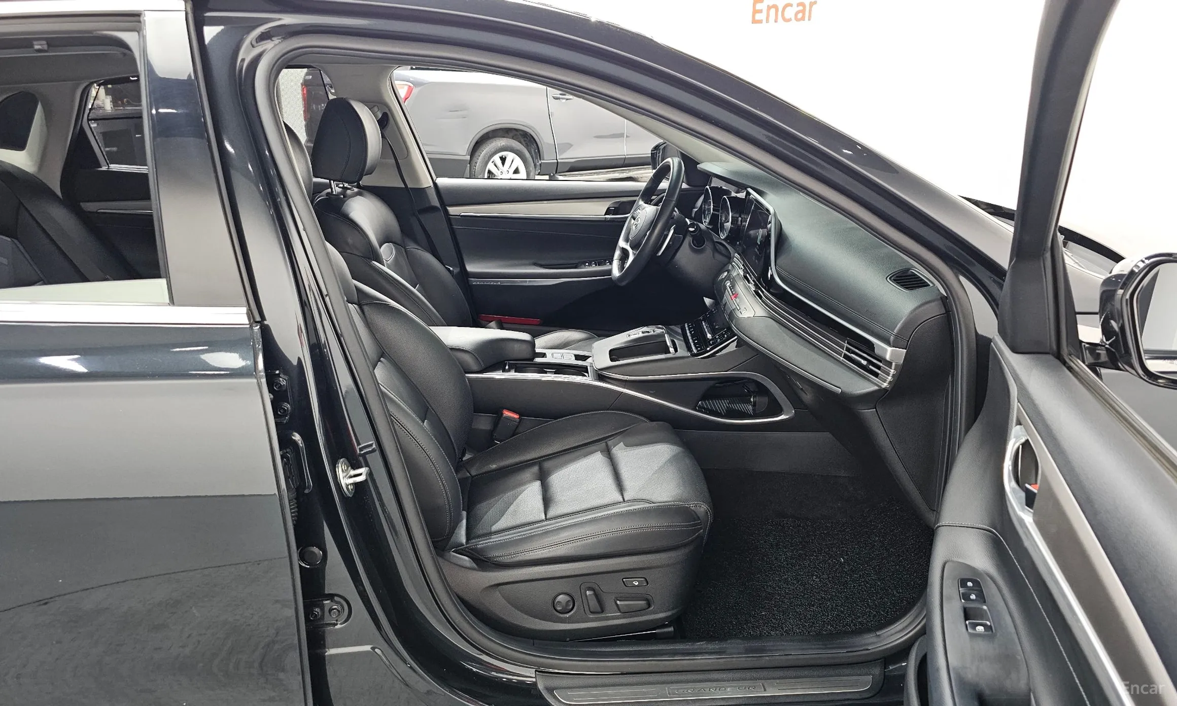 Hyundai Grandeur IG превью 11