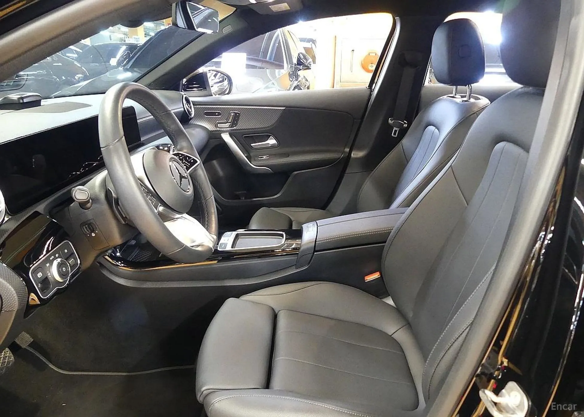 Mercedes Benz A-Class W177 превью 10