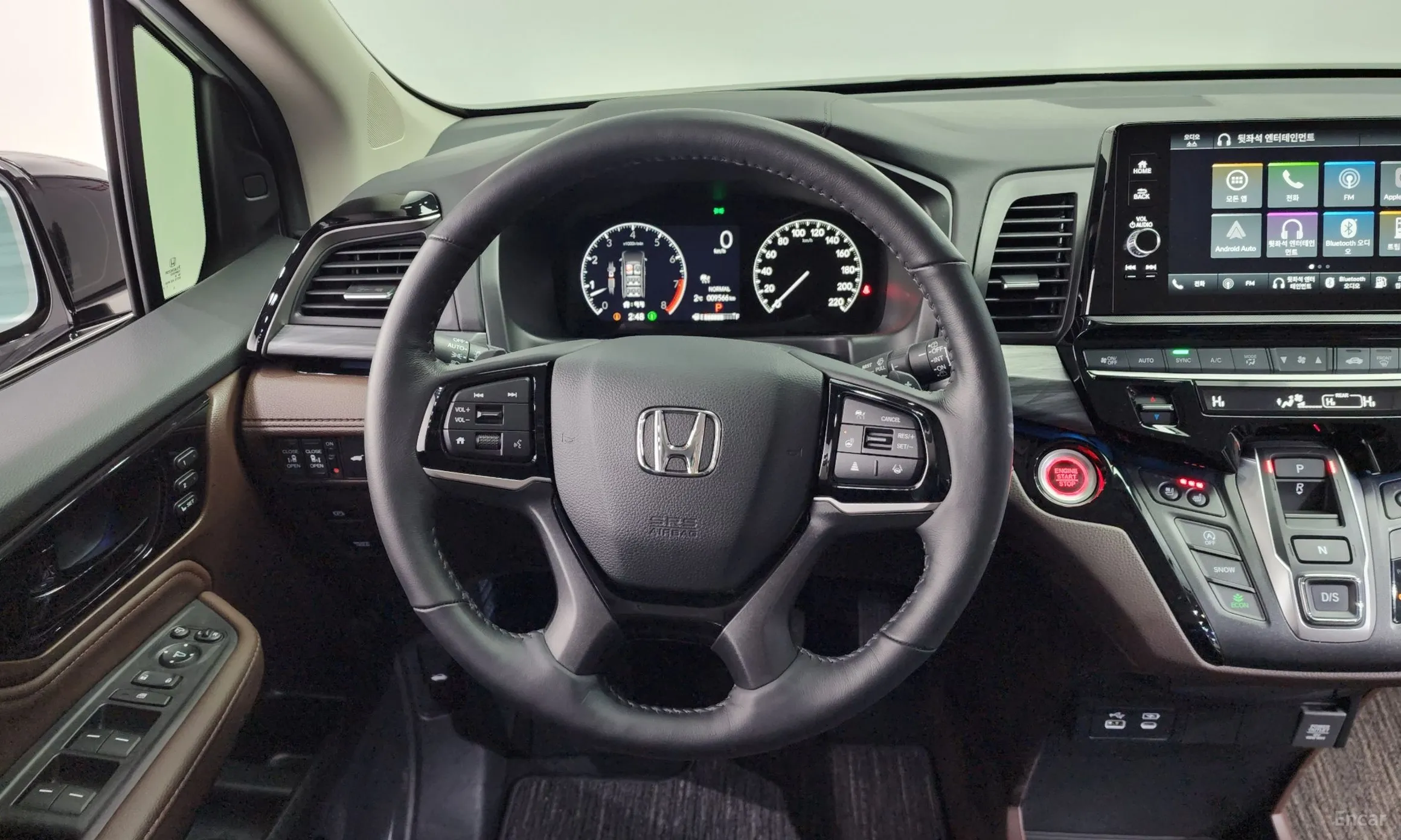 Honda Odyssey превью 13